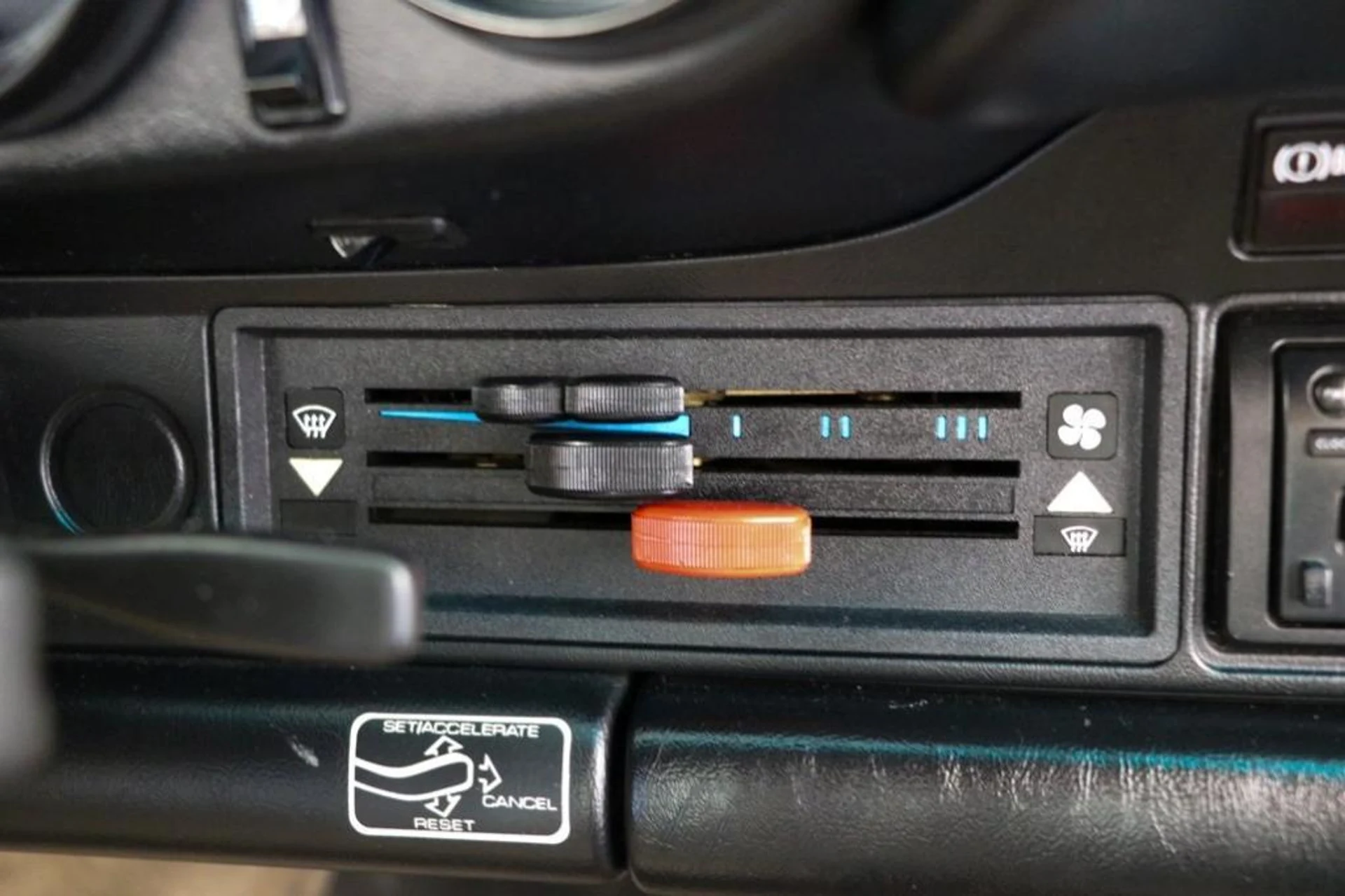 mph051_431860684_w_J_Ns5nd59_Mb_M5_F_Qp_D9n_WC_9cxs4_U_8c255c2b10