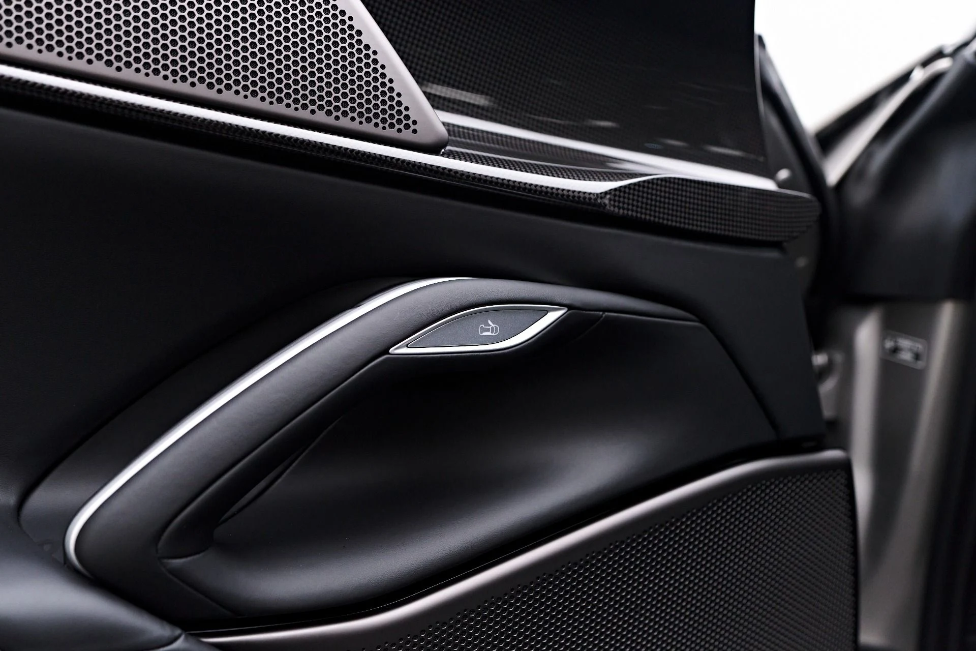 mph051_435660452_Used_2024_Ferrari_Purosangue_Base_1757201182_a09b8351d6