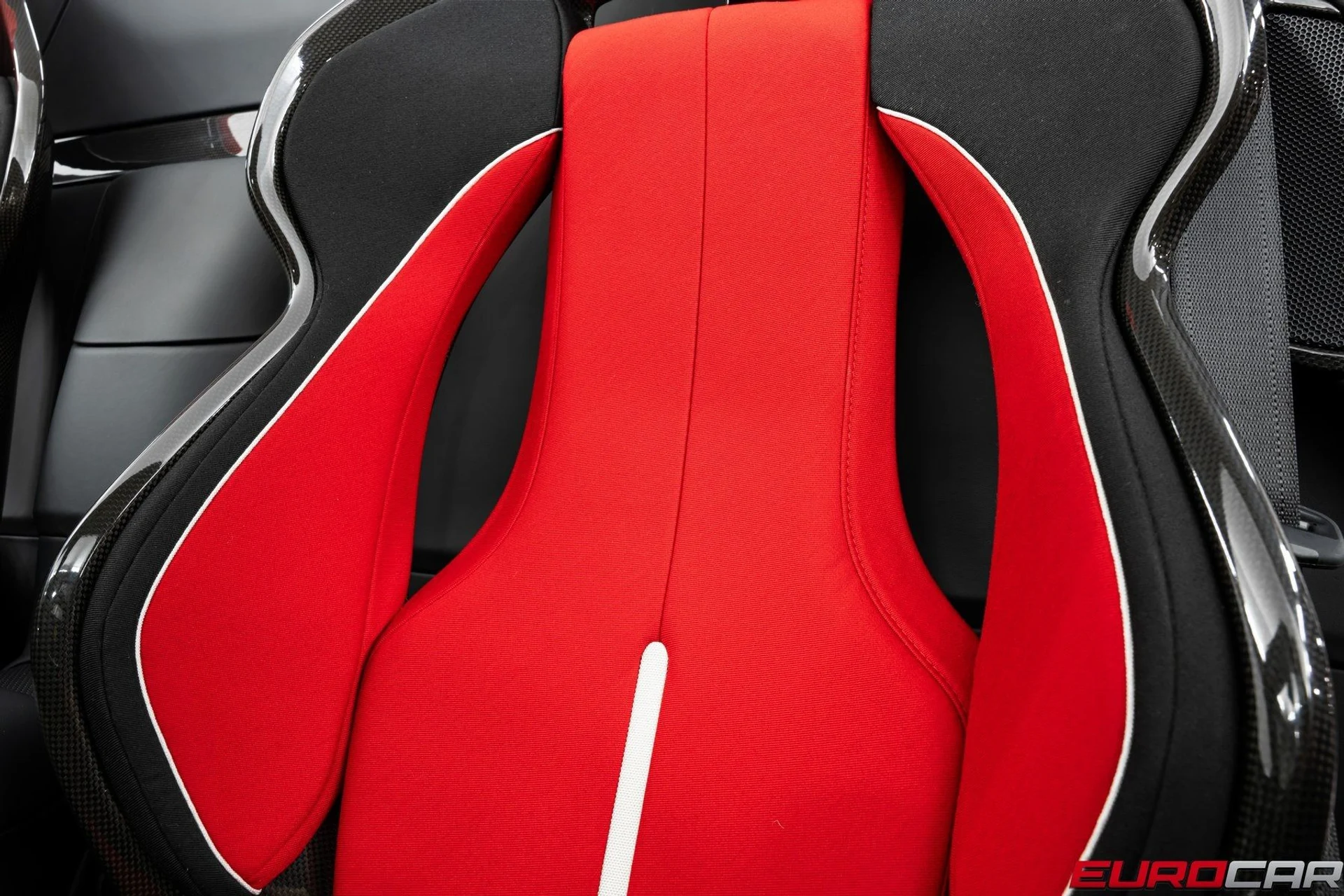 mph051_461076003_image_52_6a26b9c352