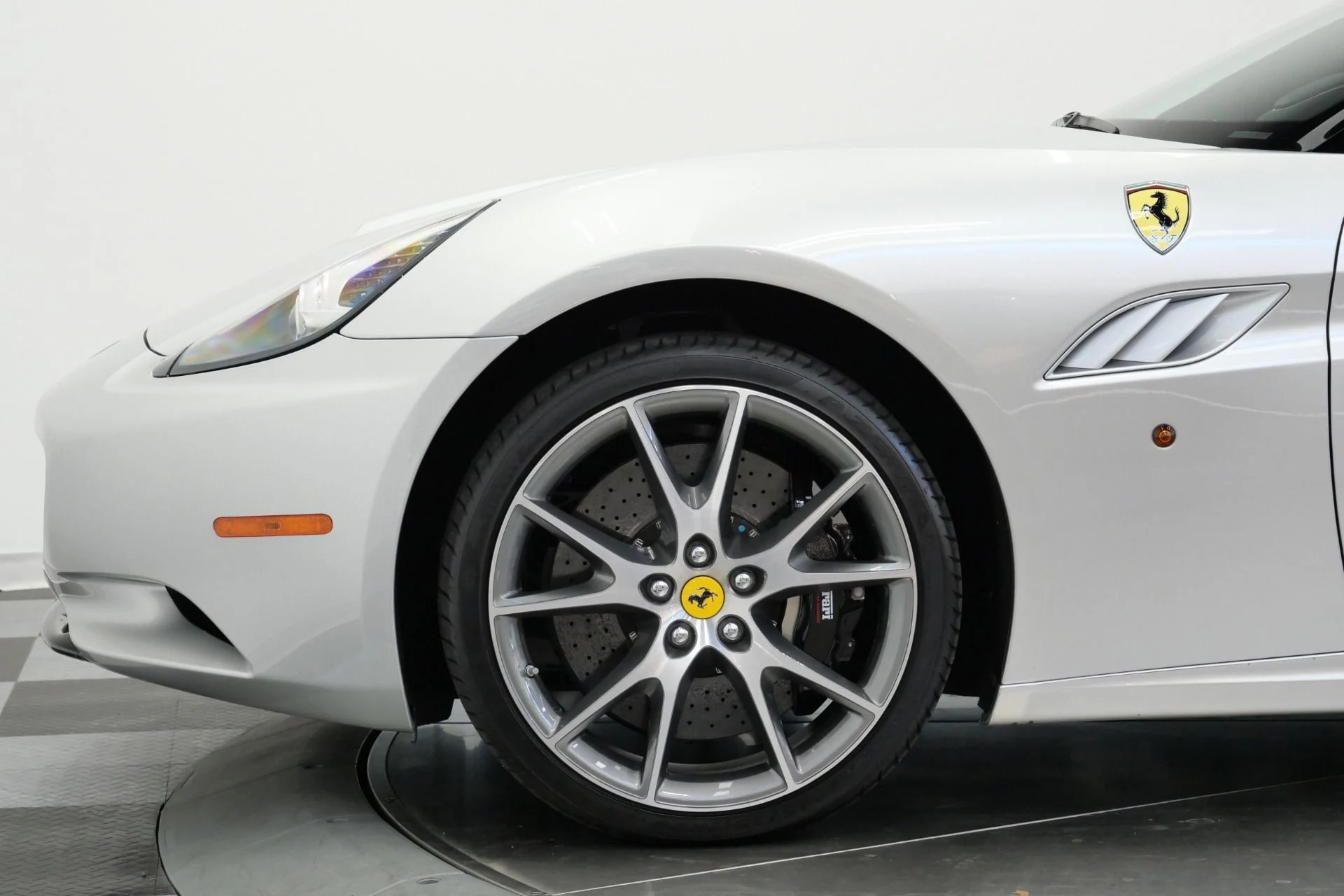 mph051_479789271_Used_2011_Ferrari_California_Rare_Two_Tone_Paint_Rare_Carbon_Fiber_Bucket_Seats_Low_Miles_1788365594_4a73cbbae5