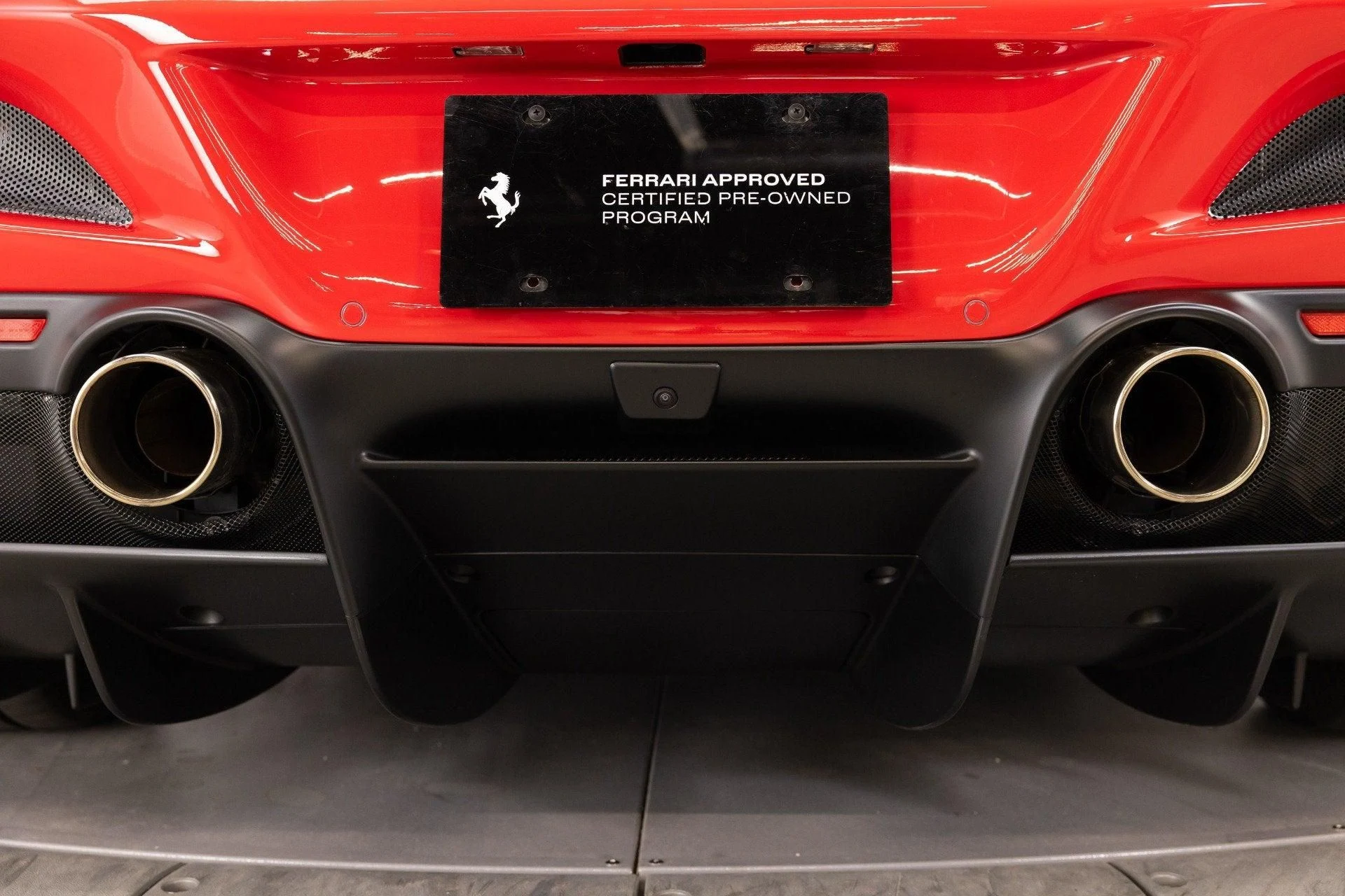 mph051_492099000_Used_2021_Ferrari_F8_Spider_1788440835_caf9cca608