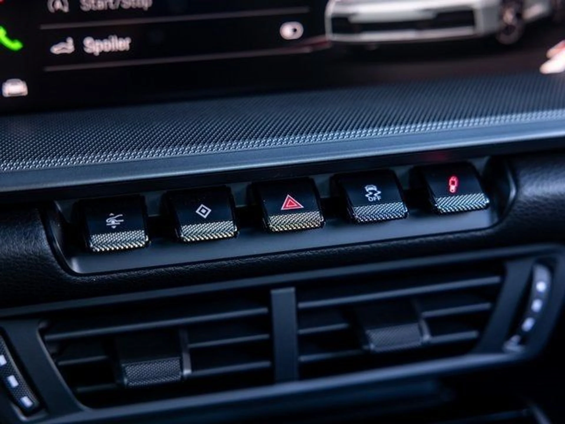 mph051_517982404_52_7e753305e6