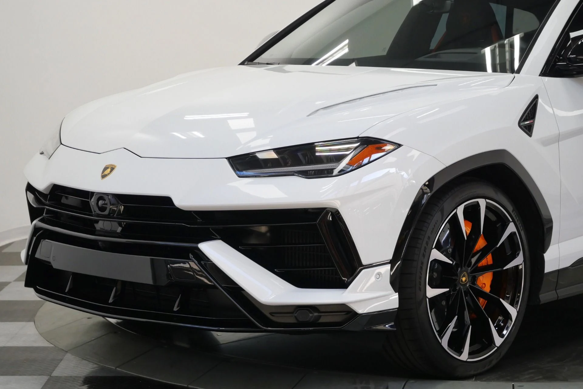 mph051_529399556_Used_2023_Lamborghini_Urus_S_Very_Low_Miles_657_Horsepower_Bang_and_Olufsen_Audio_1781208380_2fb73146e1