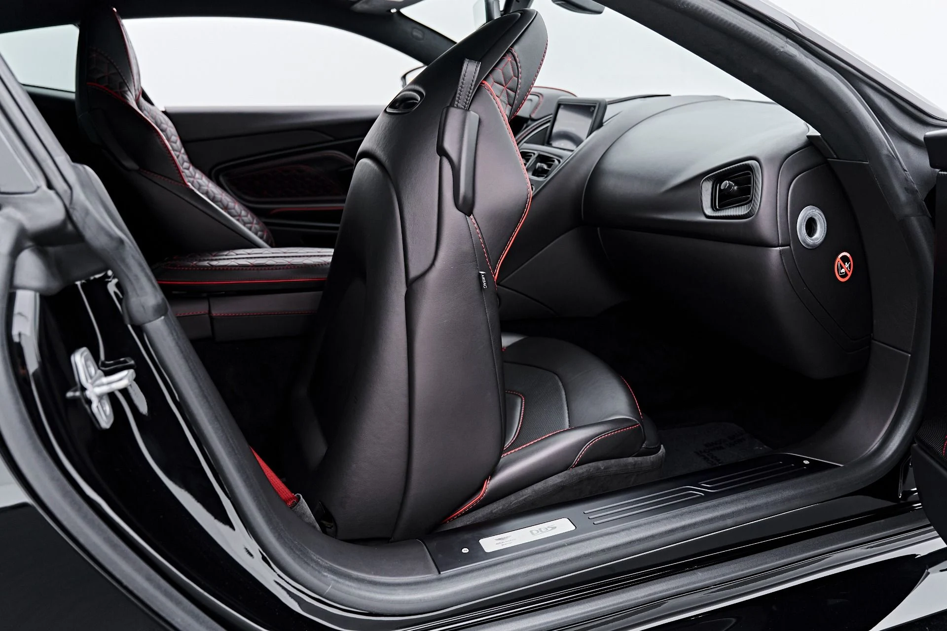 mph051_534074489_Used_2019_Aston_Martin_DBS_Superleggera_1791337499_d0587239f0