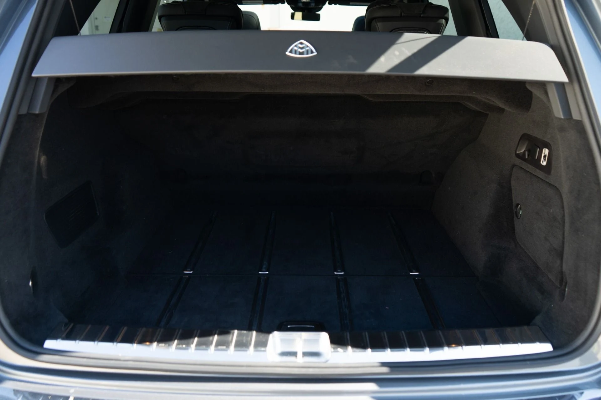 mph051_548419555_Used_2024_Mercedes_Benz_GLS_Mercedes_Maybach_GLS_600_4_MATIC_1758921516_9f7182cf3b