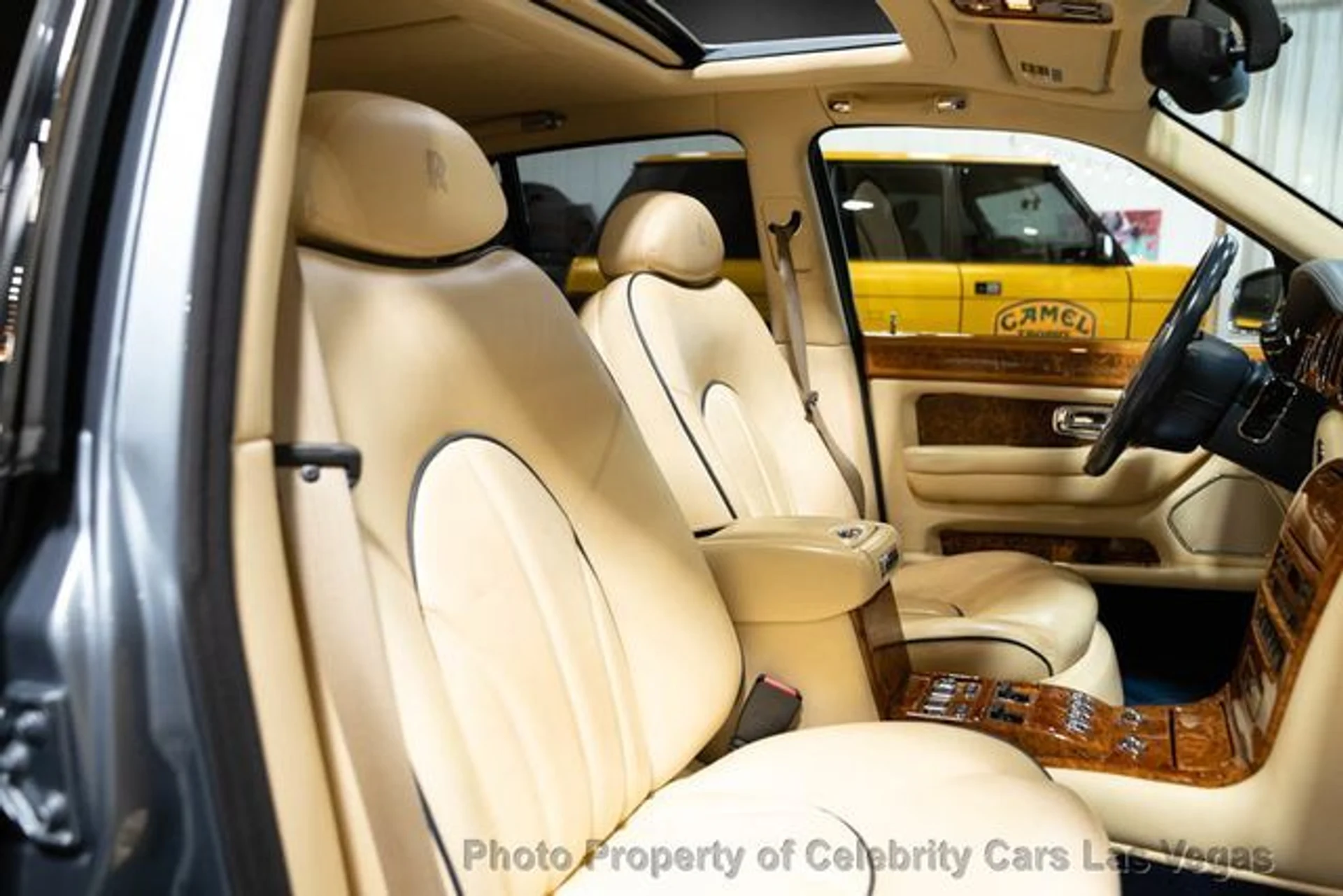 mph051_549897232_used_2002_rolls_royce_silver_seraph_lastofline1of120forus170totalworldwide_9707_23079302_56_640_c05e37419b