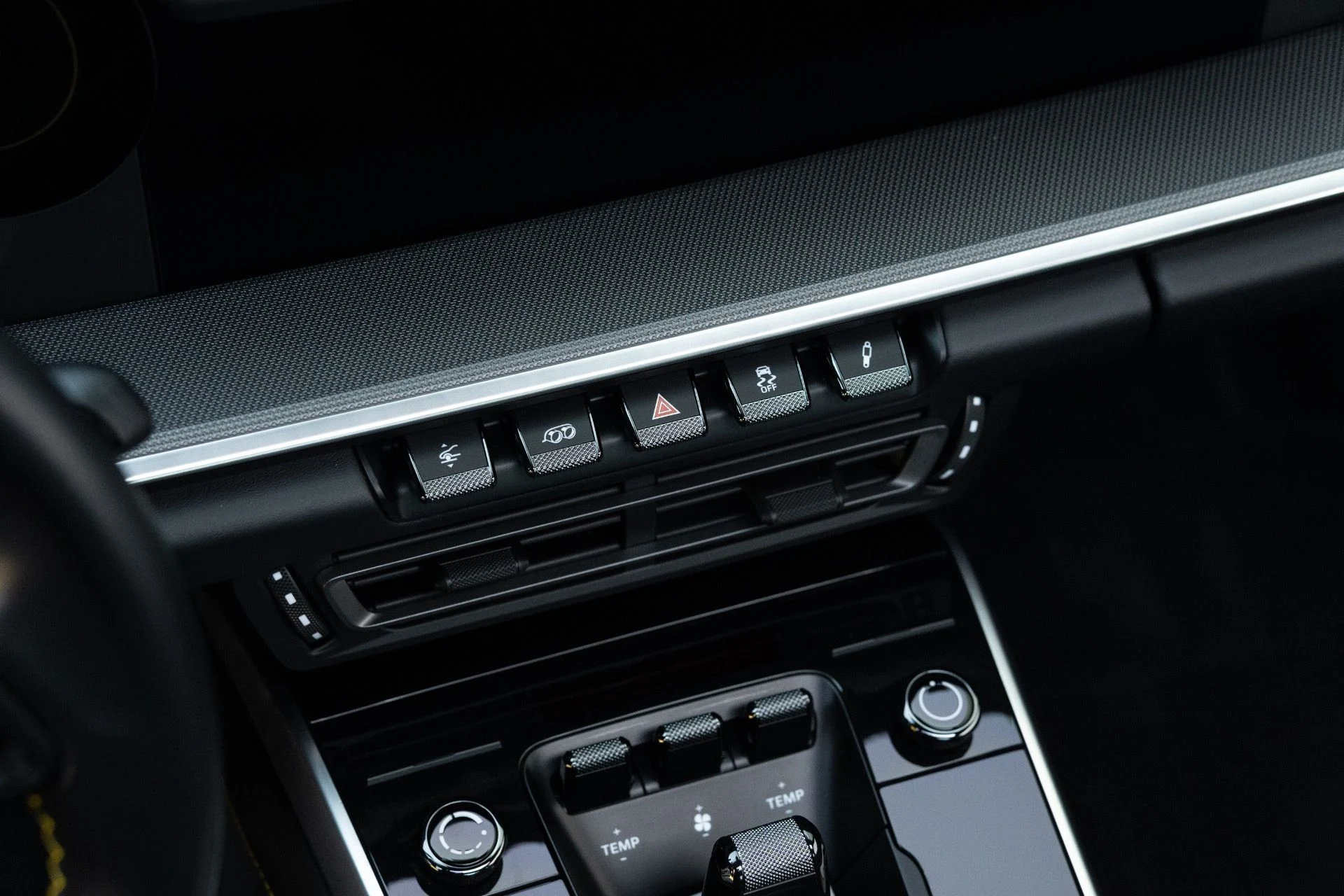 mph051_552053360_Used_2023_Porsche_911_Turbo_1772073692_5c09e7922a