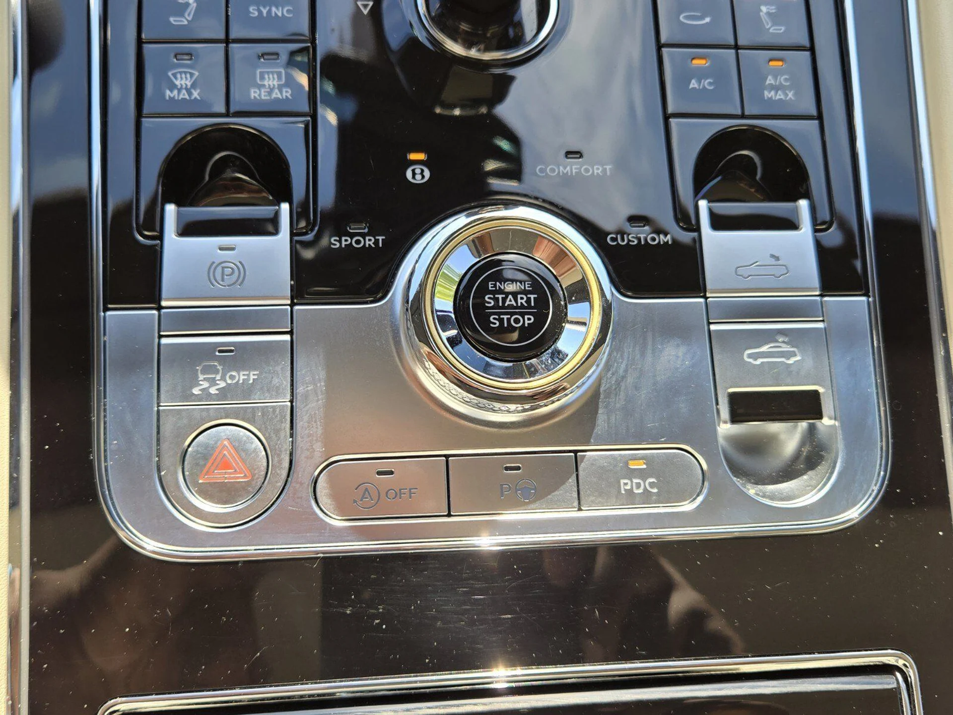 mph051_573943707_50fb93fc4ce2842a2cf9f5ed7c45943cx_68a1d2a447