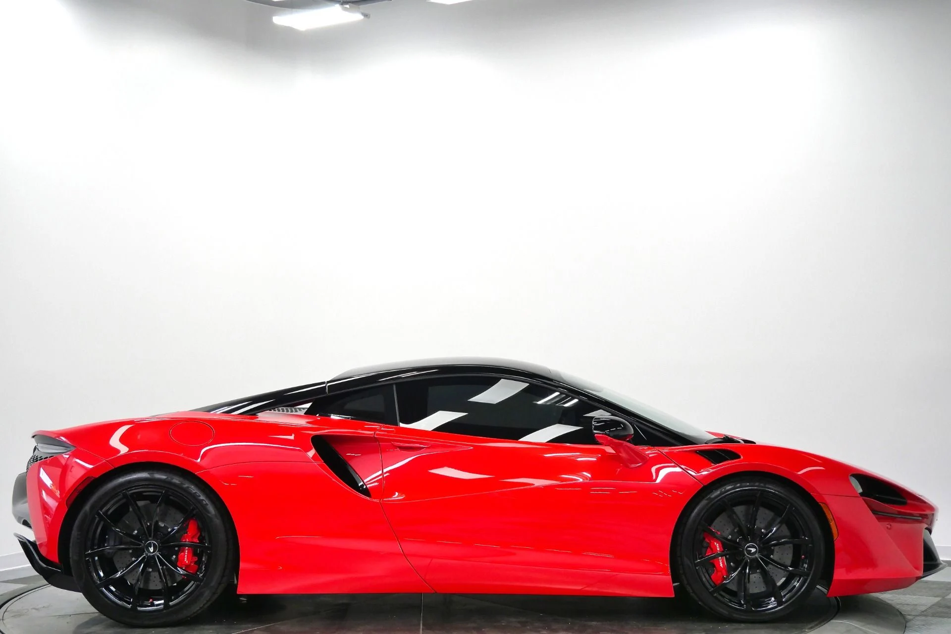 mph051_603721875_Used_2024_Mc_Laren_Artura_Performance_Spec_Technology_Pack_1775235368_76d836fcb5