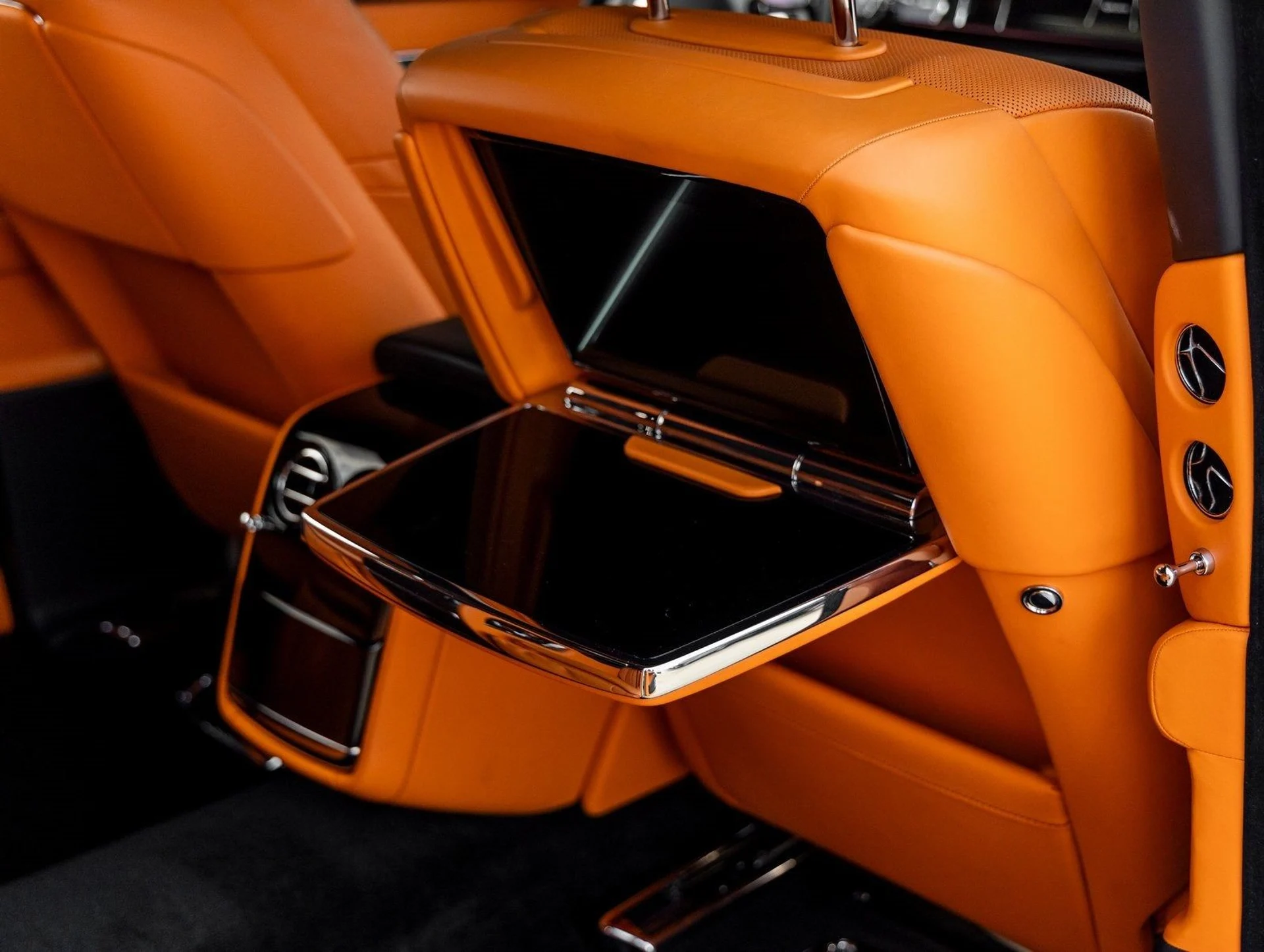 mph051_608338740_52_09ad9031c0