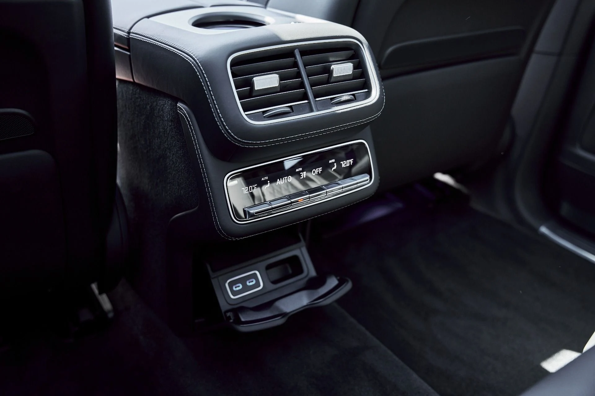 mph051_613023355_Used_2026_Mercedes_Benz_GLS_Maybach_GLS_600_1776125331_c904cf07e3