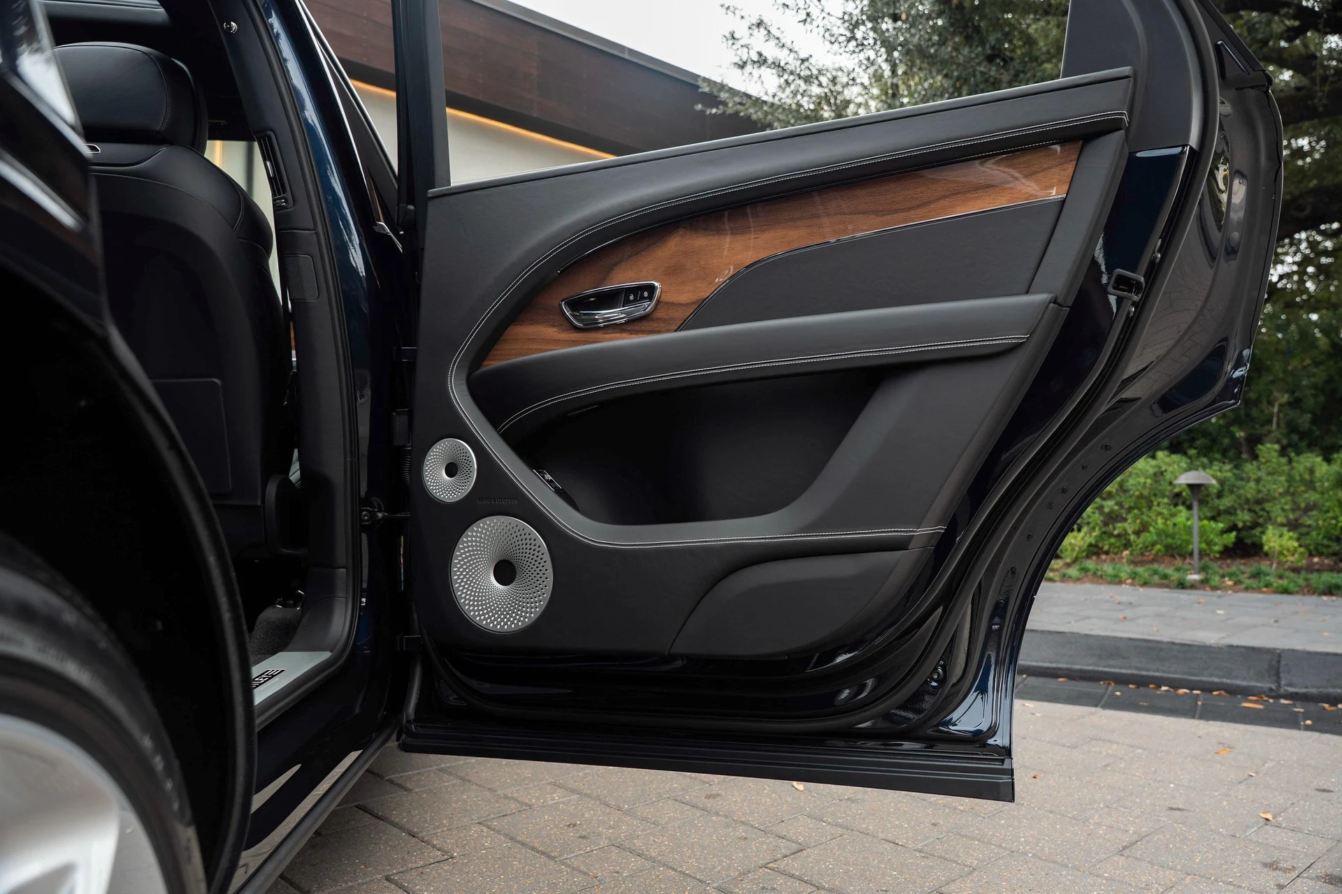 mph051_621384028_470962004_69254b9e4f45499275381015_0dd1789455