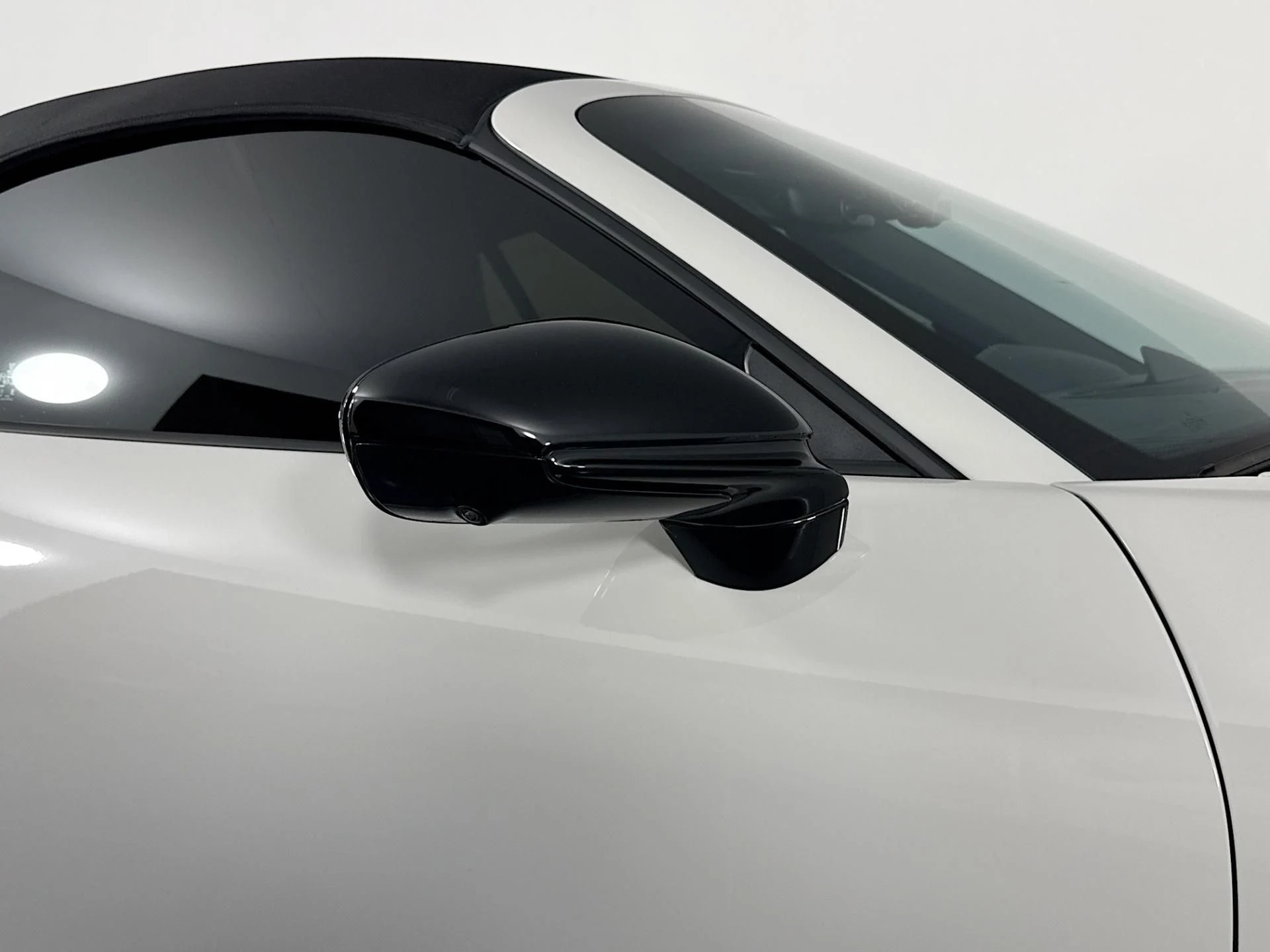 mph051_622331194_Used_2025_Porsche_911_Turbo_S_1785281663_e251283a08