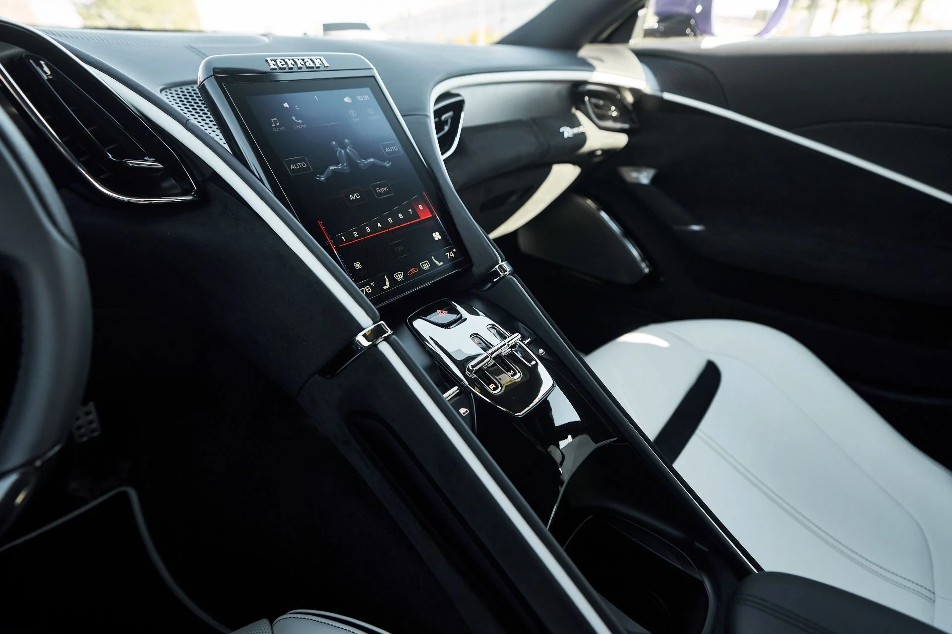 mph051_635696056_Used_2024_Ferrari_Roma_Base_1762022608_e3949b1050