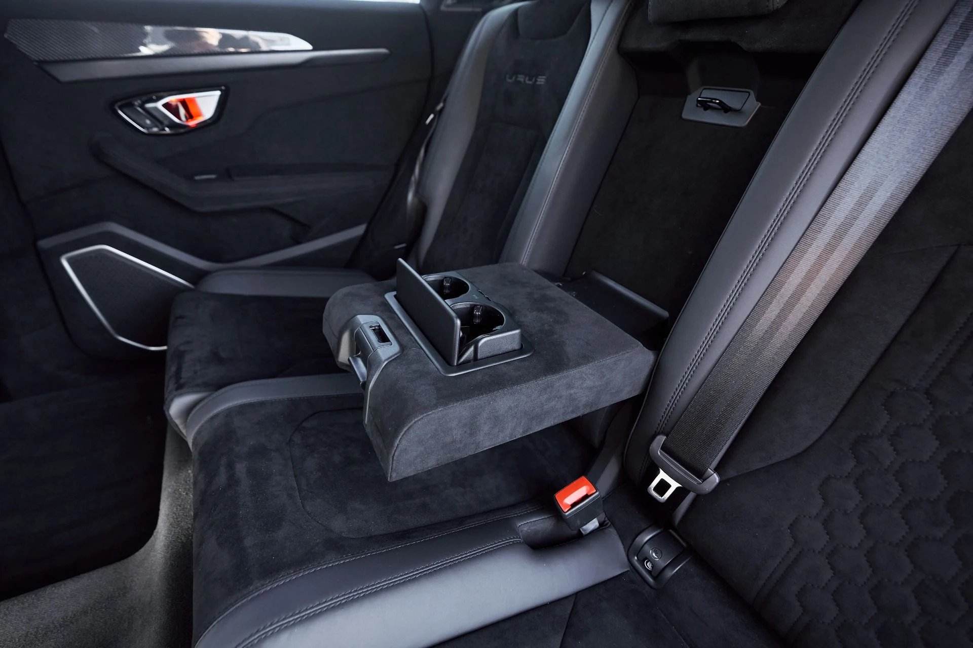 mph051_639078312_Used_2023_Lamborghini_Urus_Performante_1761860856_e616ebde74