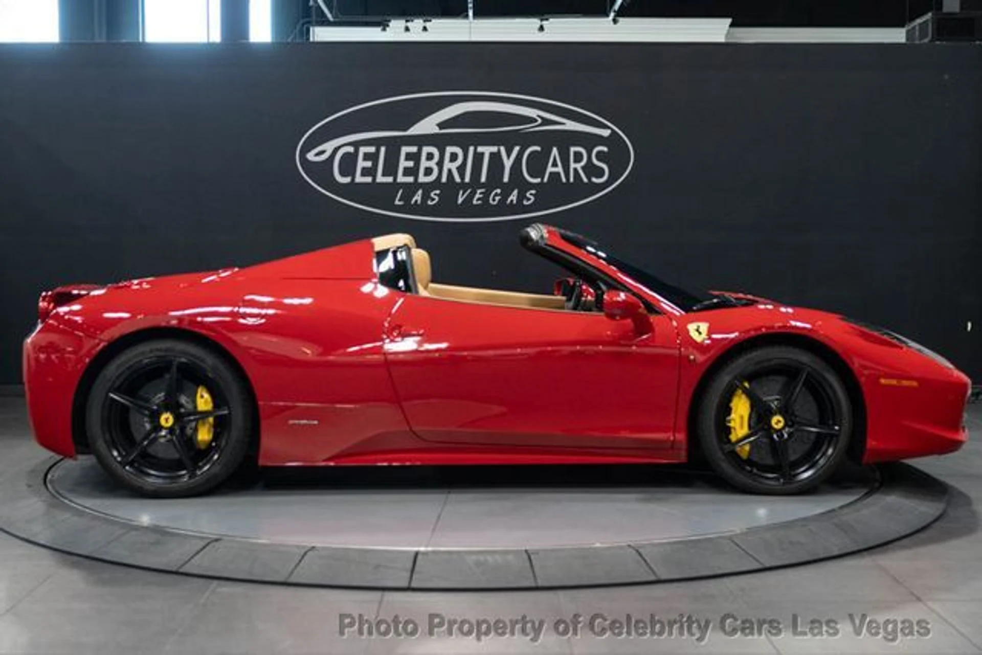 mph051_641290770_used_2013_ferrari_458_italia_2drconvertible_9707_23037118_56_640_aca2939bb5