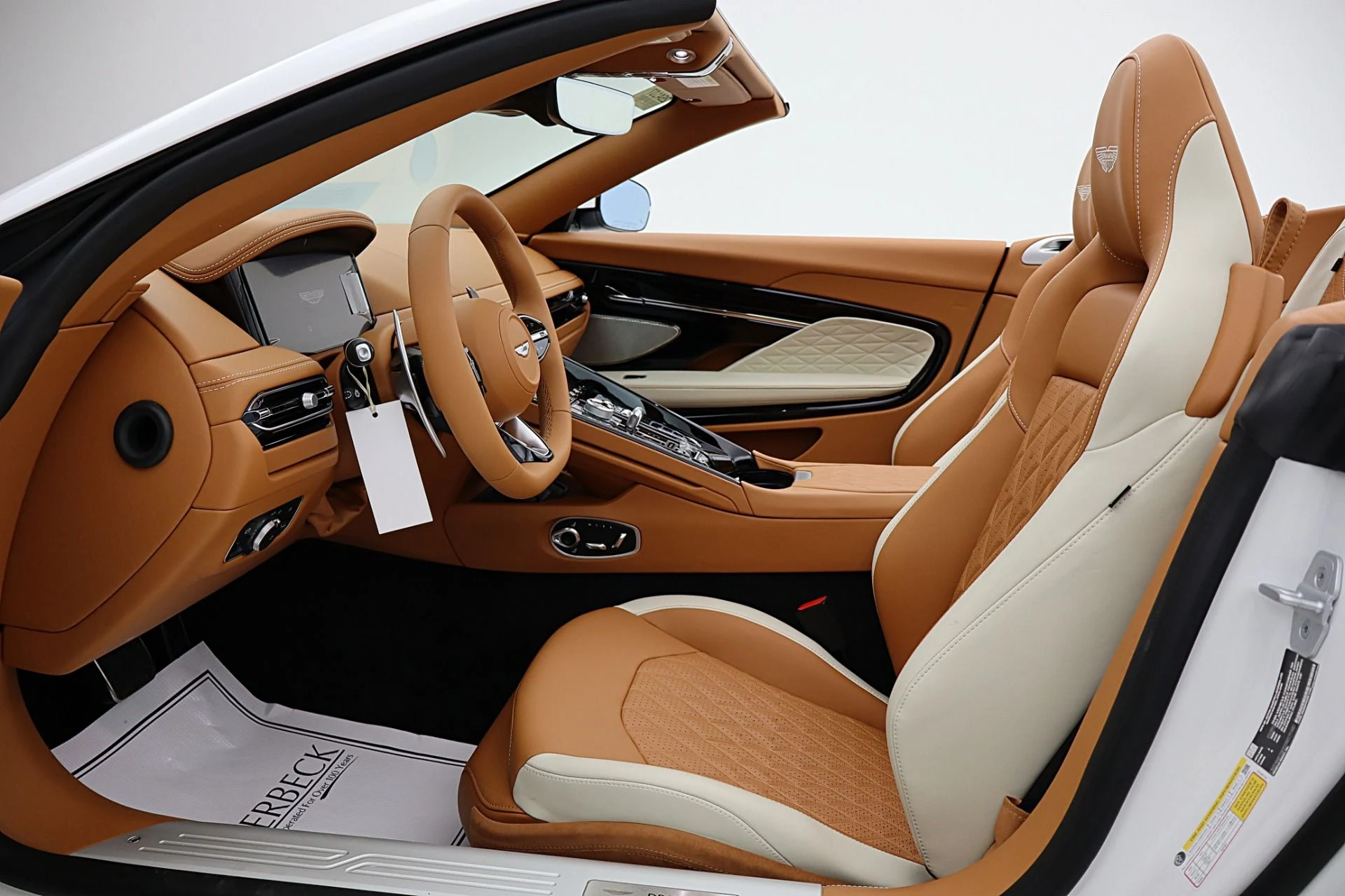mph051_658656992_New_2026_Aston_Martin_DB_12_Volante_f3af4ae508