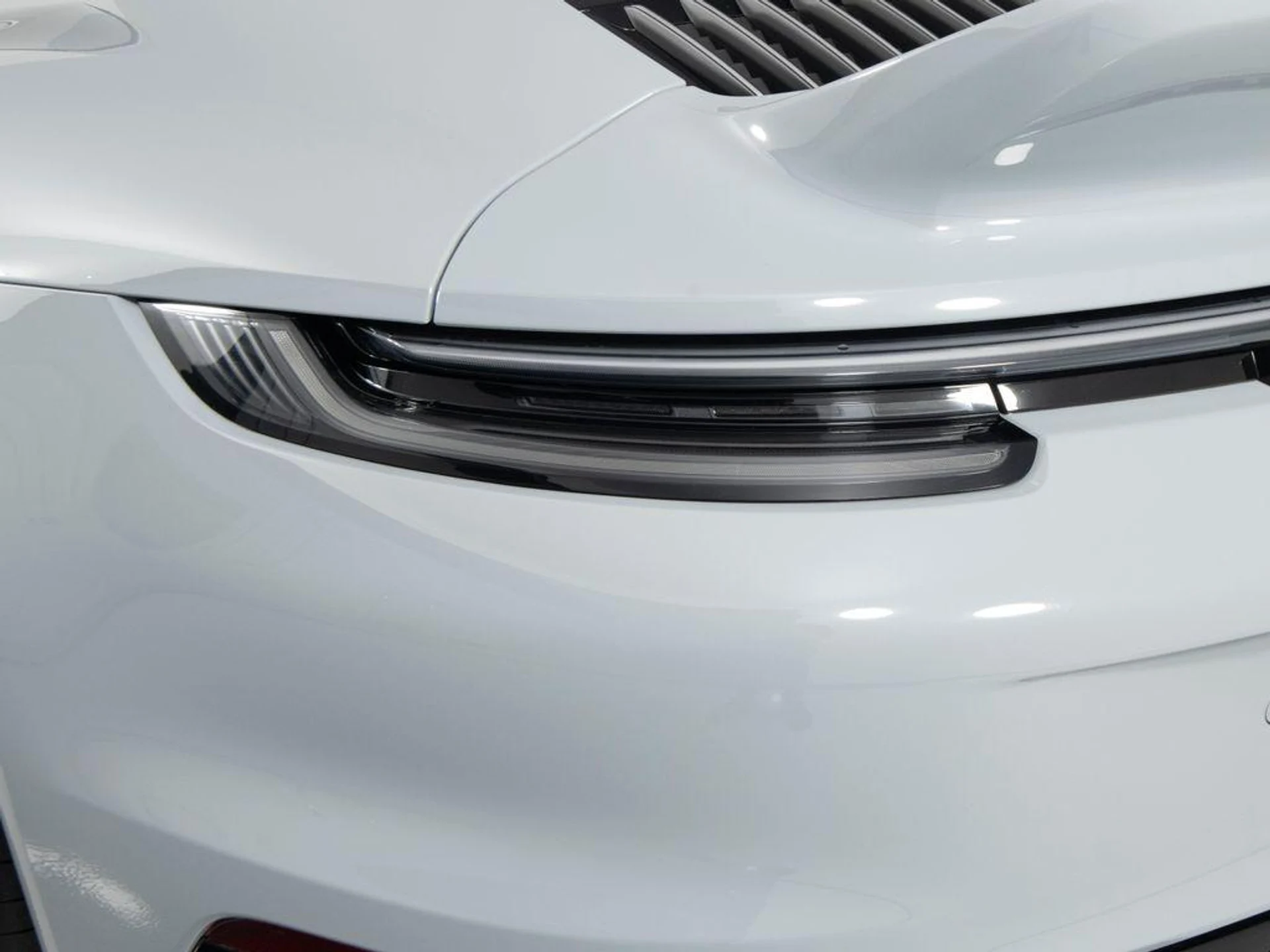 mph051_679059103_G_Ou_R2_Kb4i_To_DM_Fj_X5h_Jcg_Jz_AOSM_64e517de72