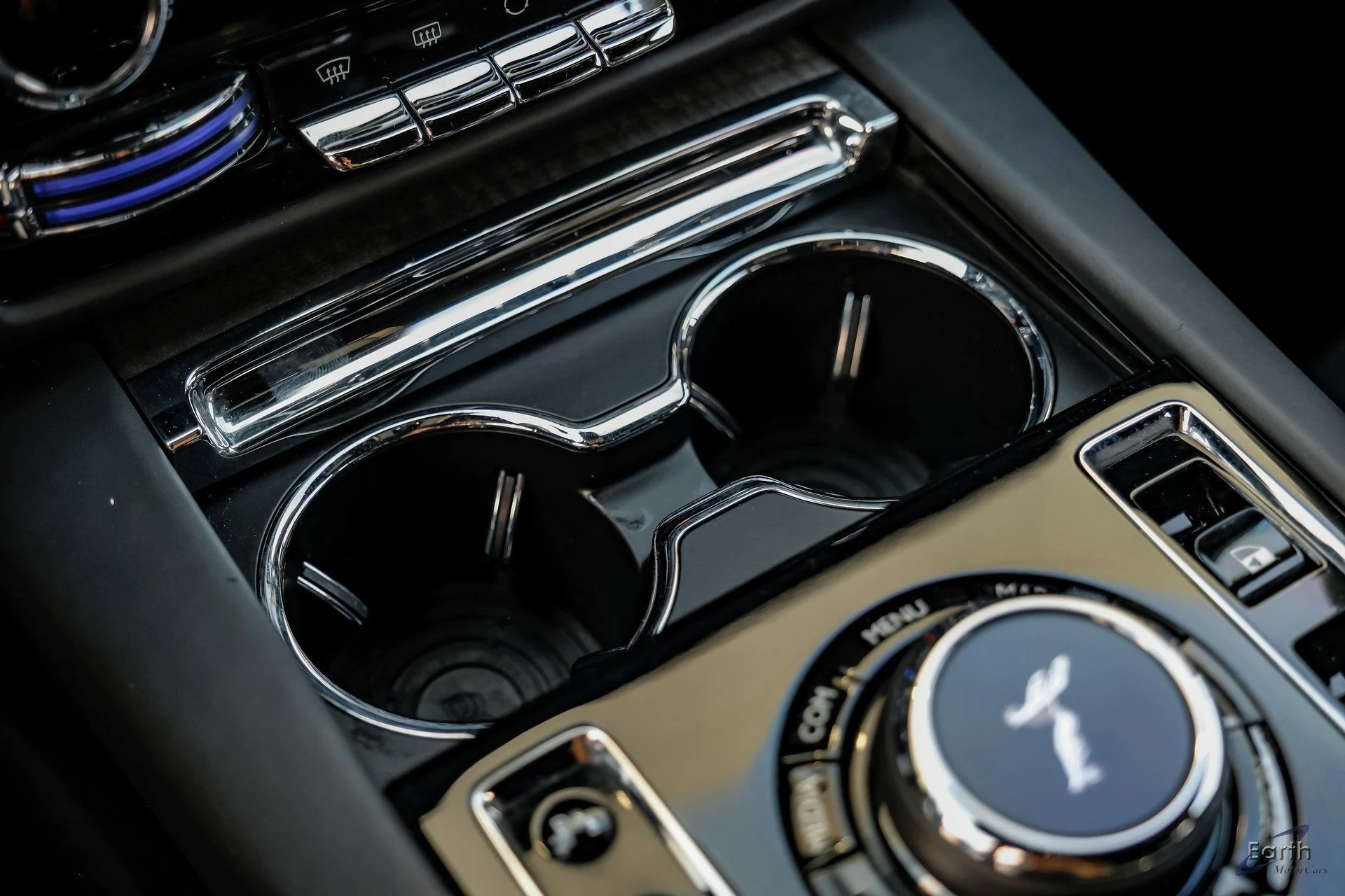 mph051_710986888_a7b4c44714cee121cef37efa377811ccx_5c89c336dd