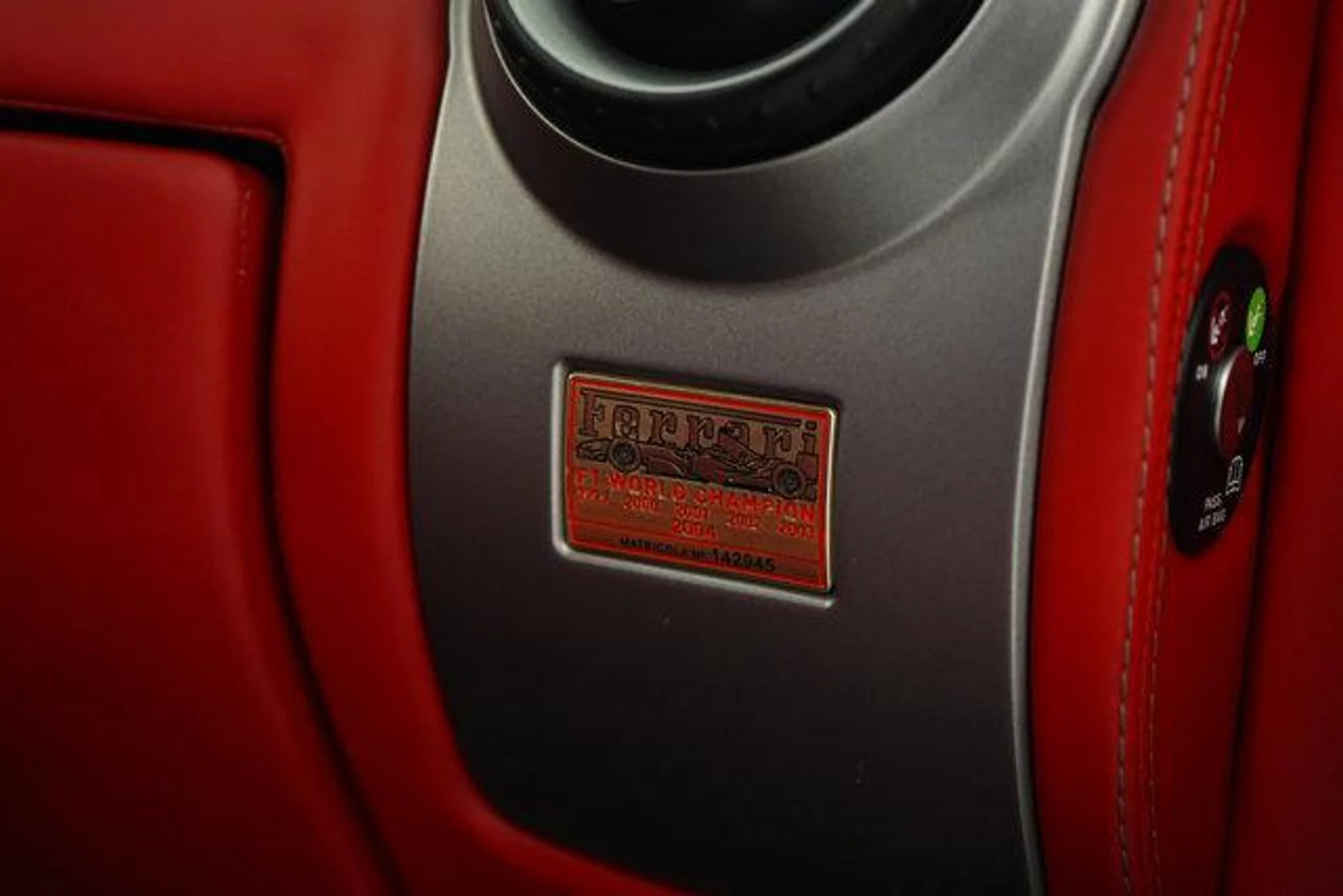 mph051_712549966_u_Vr_Waz_MZC_Cwq_Bjy_O97bg_AT_9_Wy_U_2d0a81942d