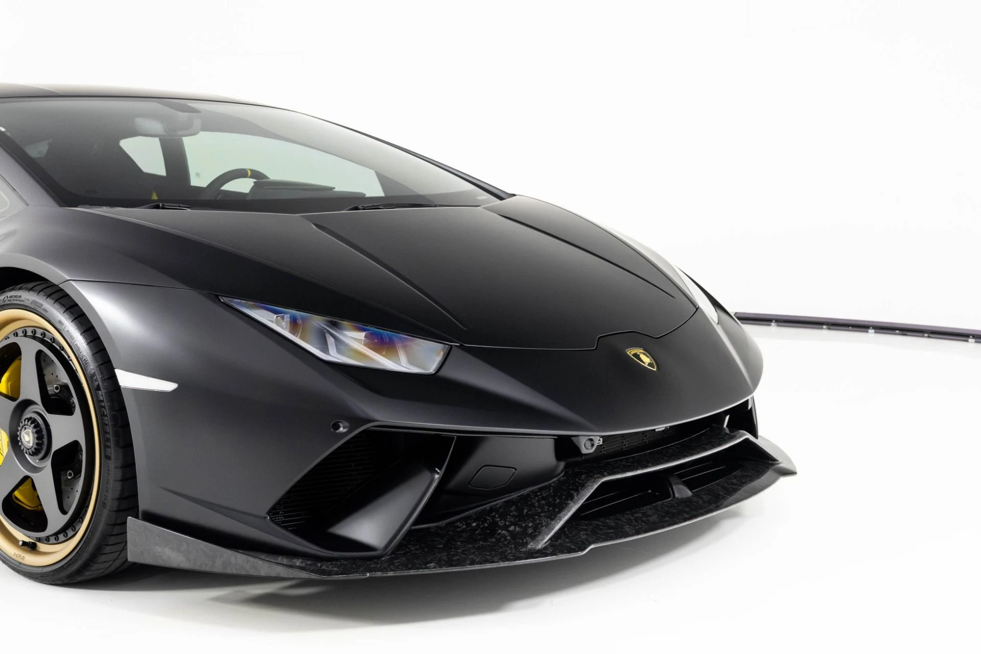 mph051_71294211_Used_2018_Lamborghini_Huracan_Performante_1762565927_49892965fb