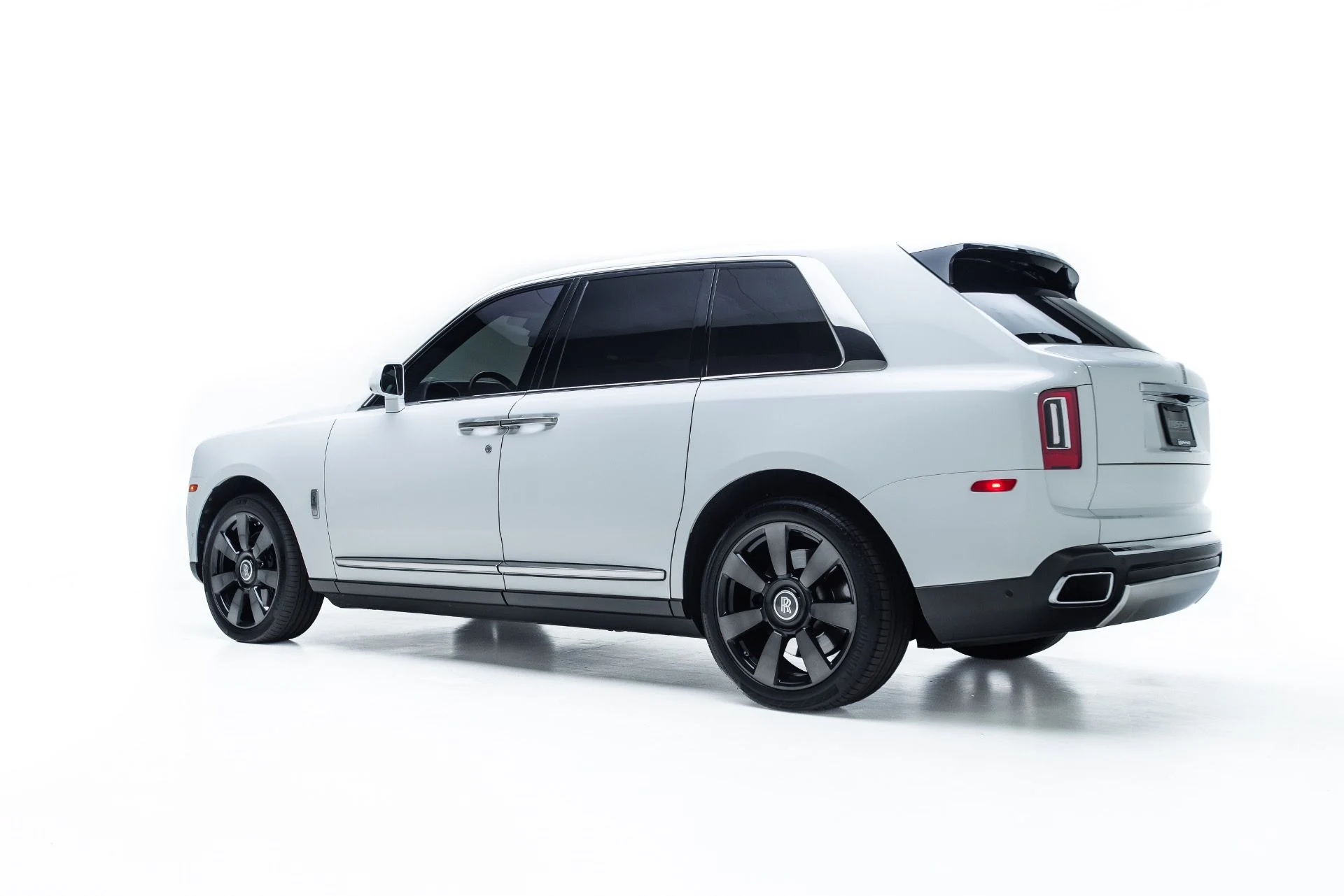 mph051_725144399_Used_2019_Rolls_Royce_Cullinan_1786991337_d0d53ccd08