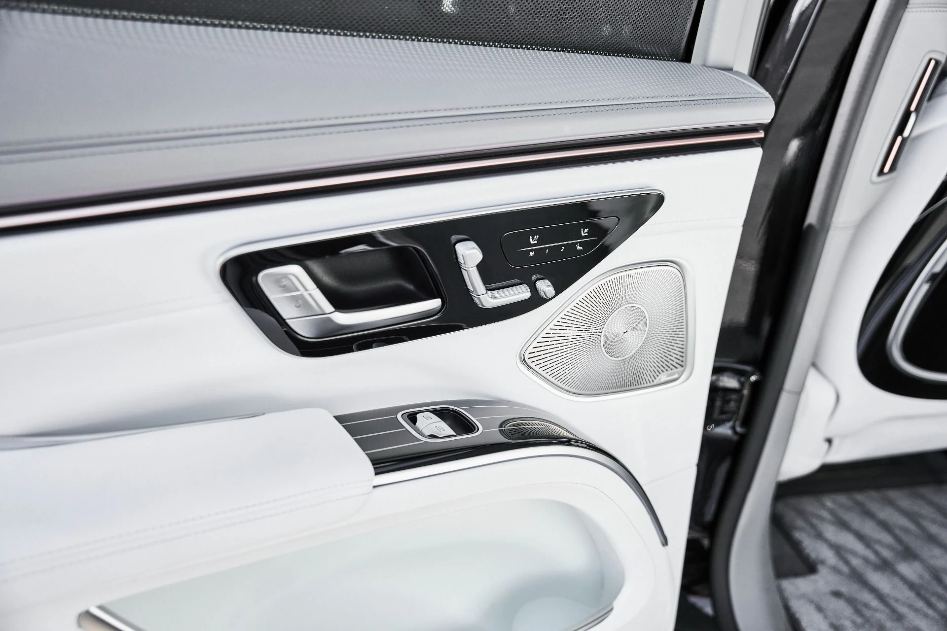 mph051_728754263_Used_2024_Mercedes_Benz_EQS_Maybach_EQS_680_1774575224_3a62b96da6