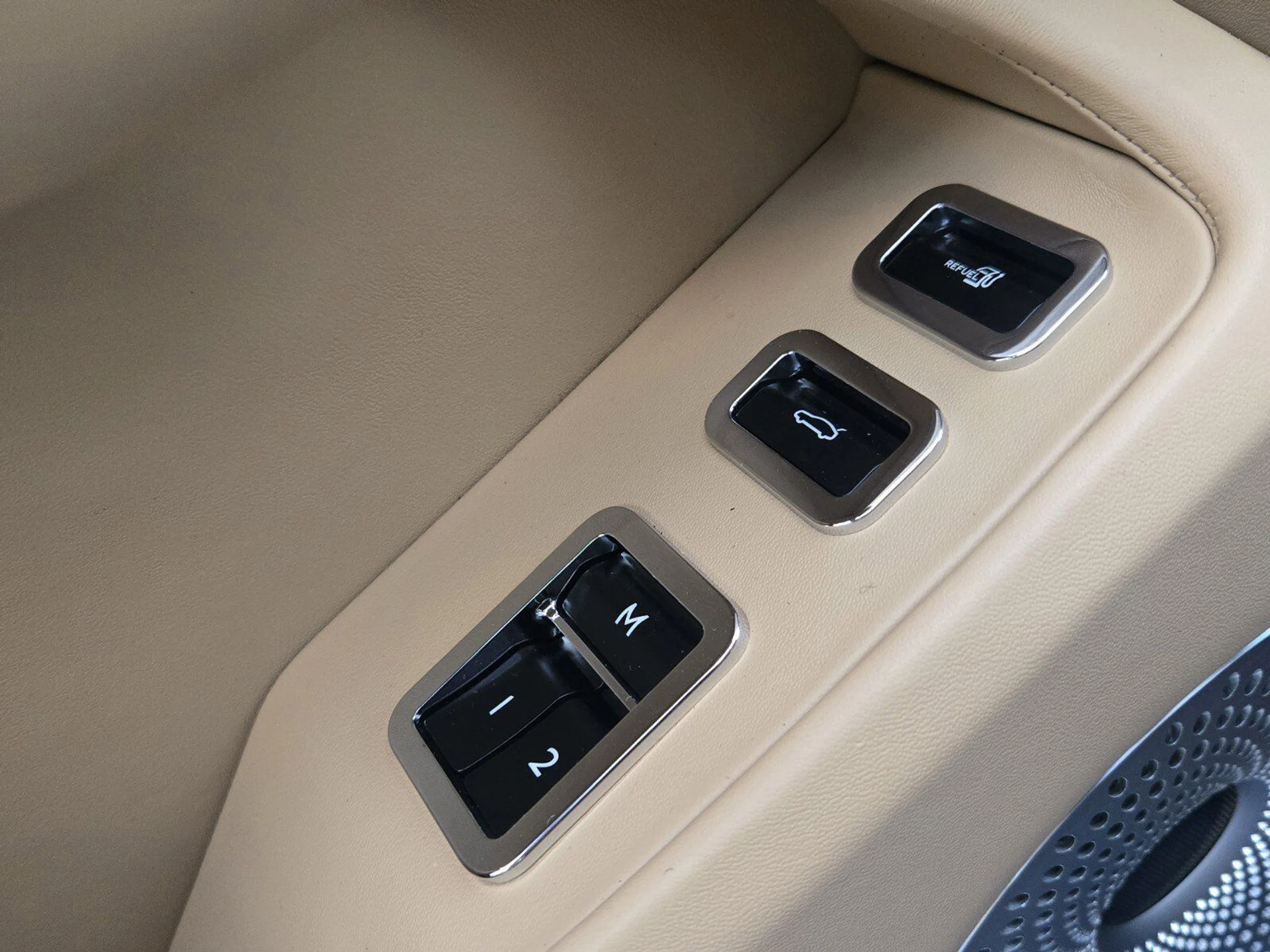 mph051_740897493_546ef83b51104419b9e68673eefc3529x_685a52c482