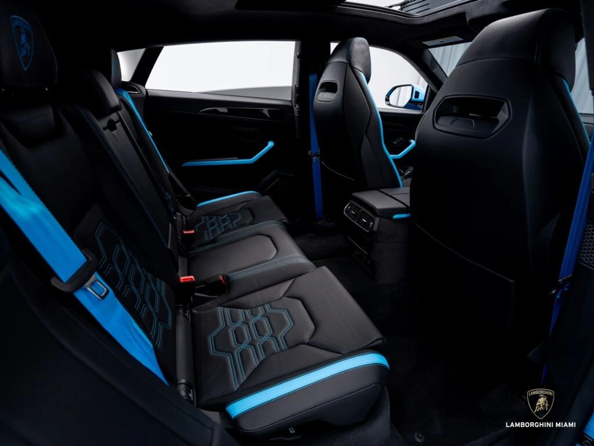 mph051_744398733_385a7b70425fab3cdf8f24f0d7e9a408_1ba6975581