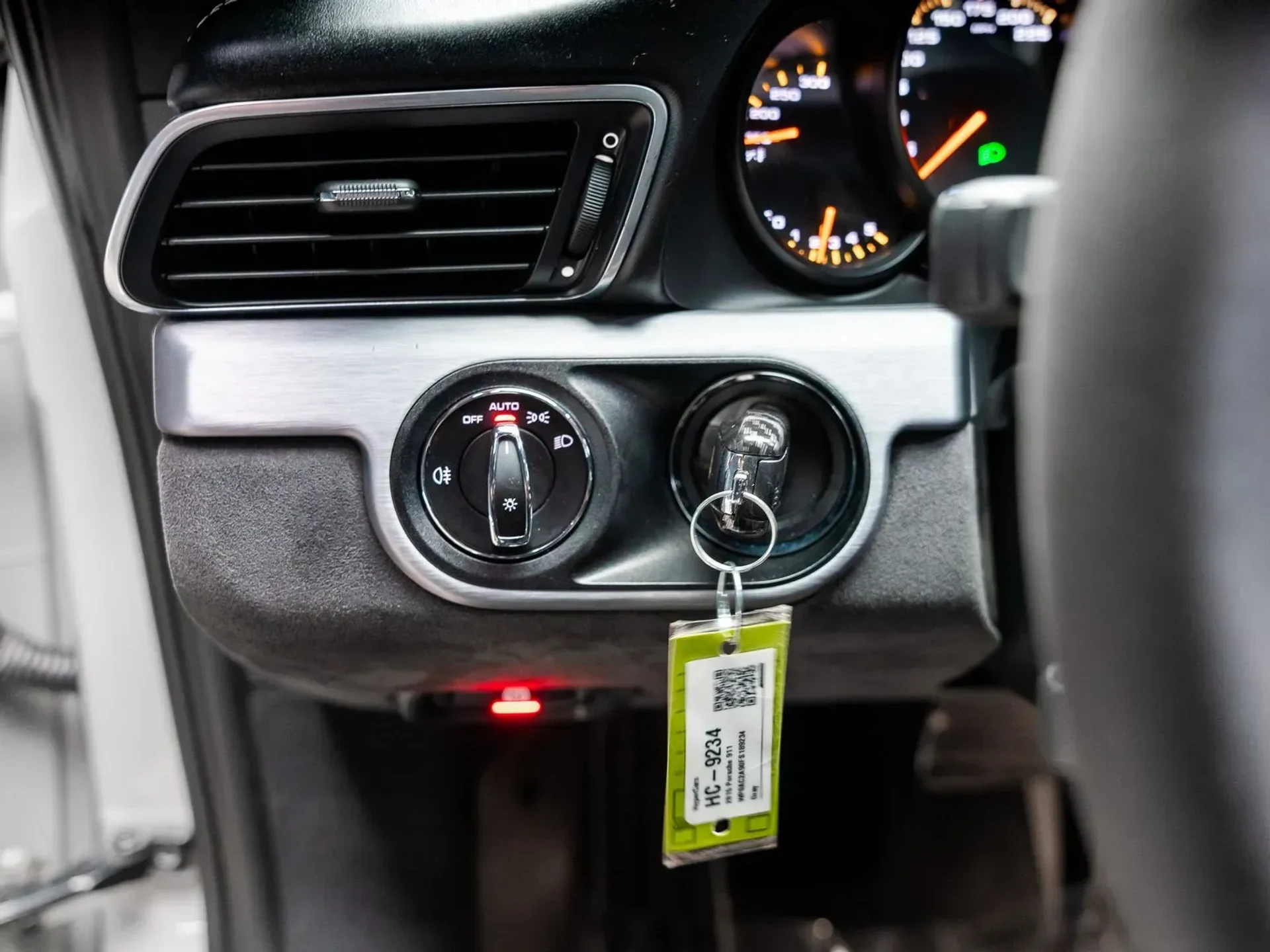 mph051_771756984_5bb7e70c_badd_4bda_96fa_63590dc69826_01eae98e89