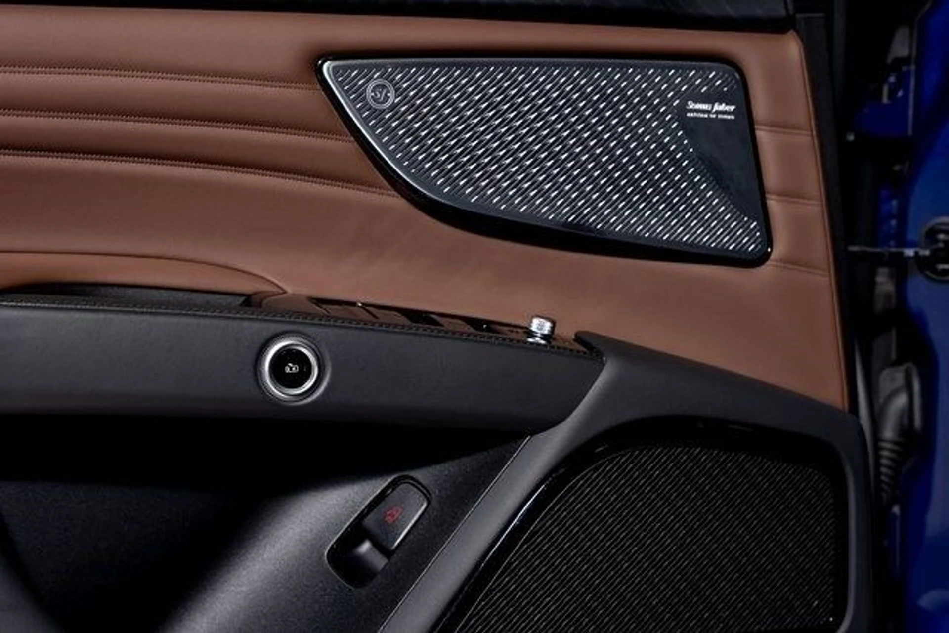 mph051_77330773_a234a94891623569446f92d76a97bdaex_e27711934b