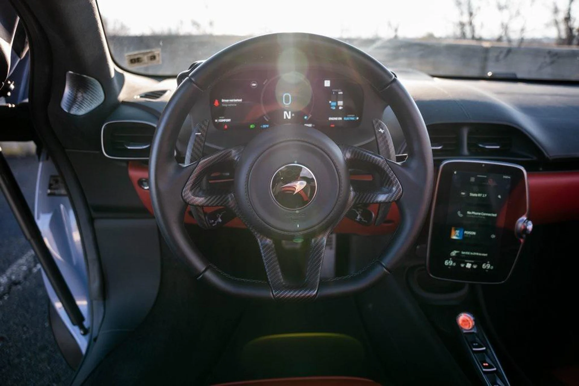 mph051_784476145_Xf1_S1_W_Xp_Btf_O_La5m_N_Vaff4_O7_G6w_83468350f3