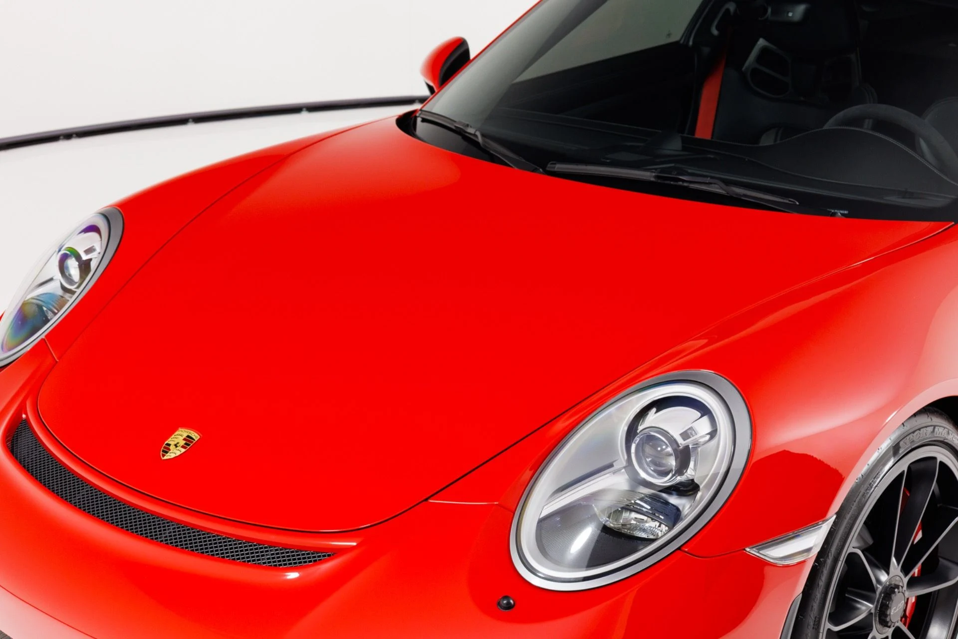 mph051_800764553_Used_2018_Porsche_911_GT_3_1782237129_2ddee5d88d