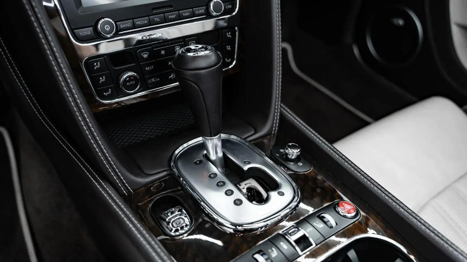 mph051_822964715_b37e5d9a1d6015d4ceacfe53bcd23a15_653d82df4d