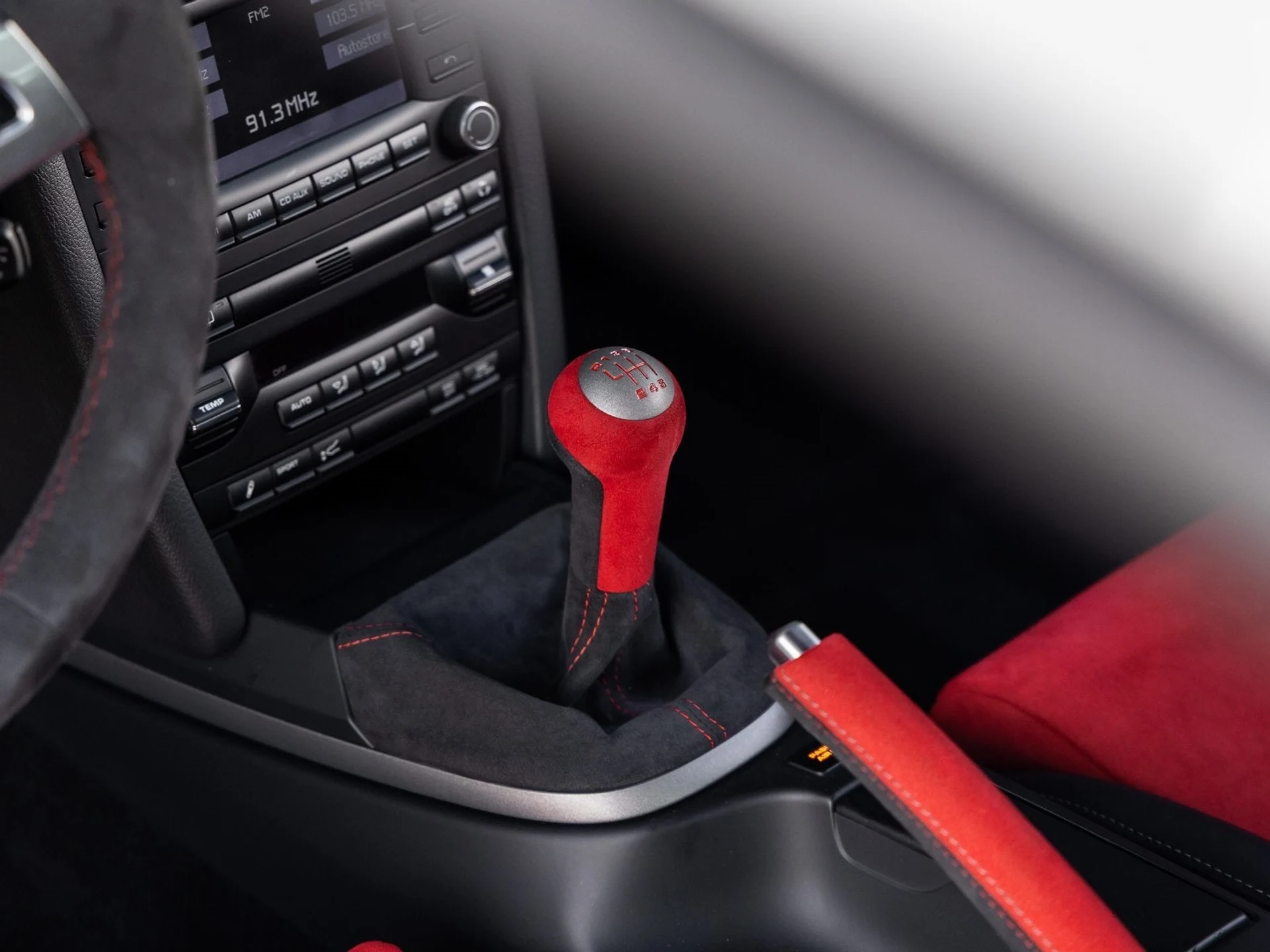 mph051_824078154_52_52d229ded2