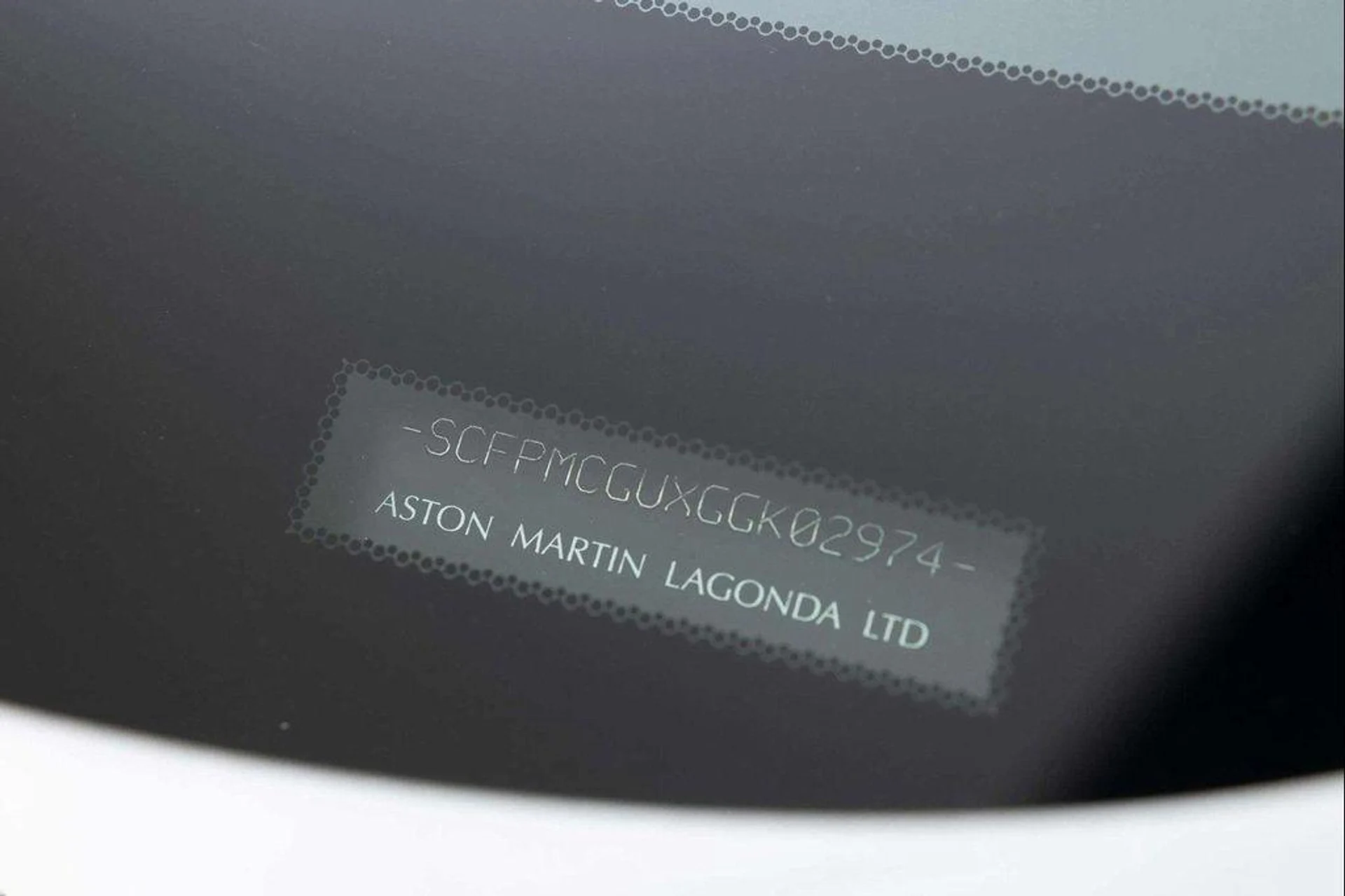 mph051_842017381_9yg9yc5oa7v_D65_V_Jh5_Cs_E_By4_Gp_I_5e089d1f1b