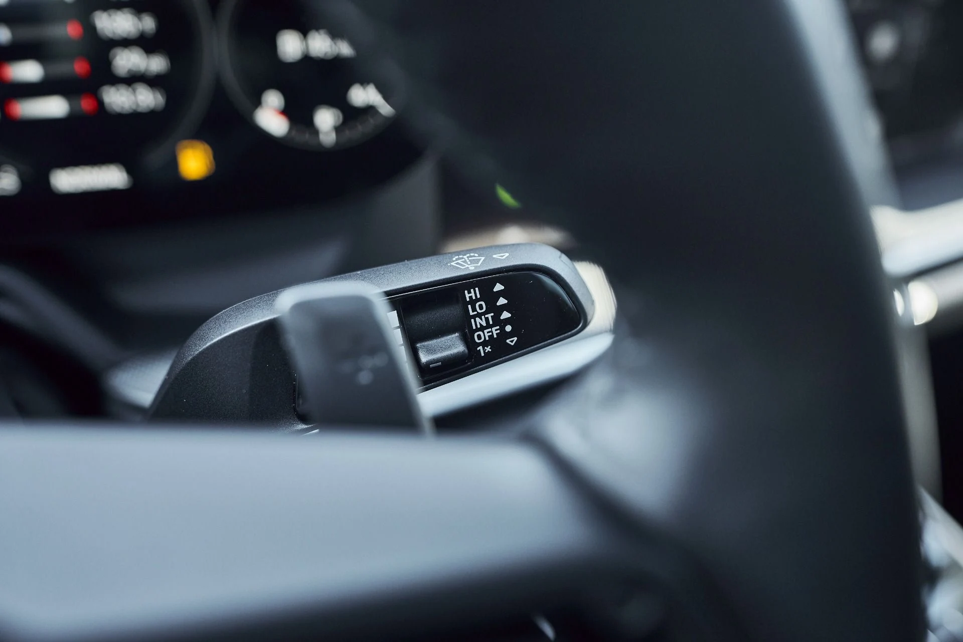 mph051_892197453_Used_2024_Porsche_911_Turbo_1765332492_d61df246bc