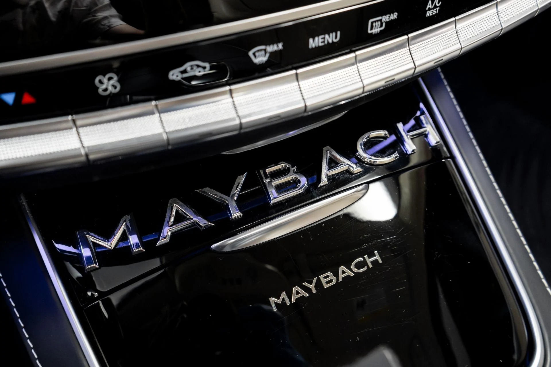 mph051_90612427_Used_2016_Mercedes_Benz_S_Class_Maybach_S_600_1763586066_a1b11dc86c