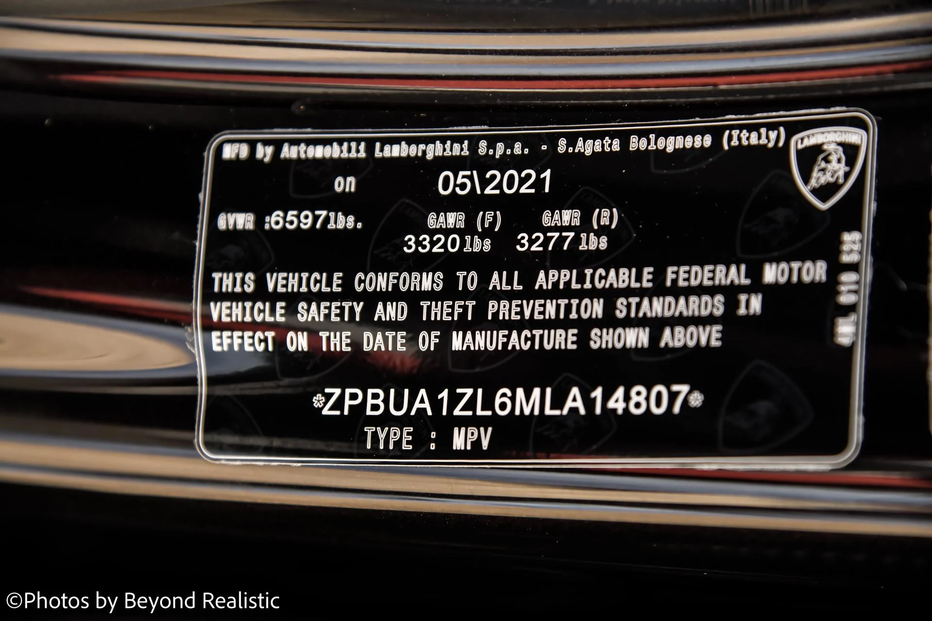mph051_913770873_Used_2021_Lamborghini_Urus_1756800705_7fc402002b