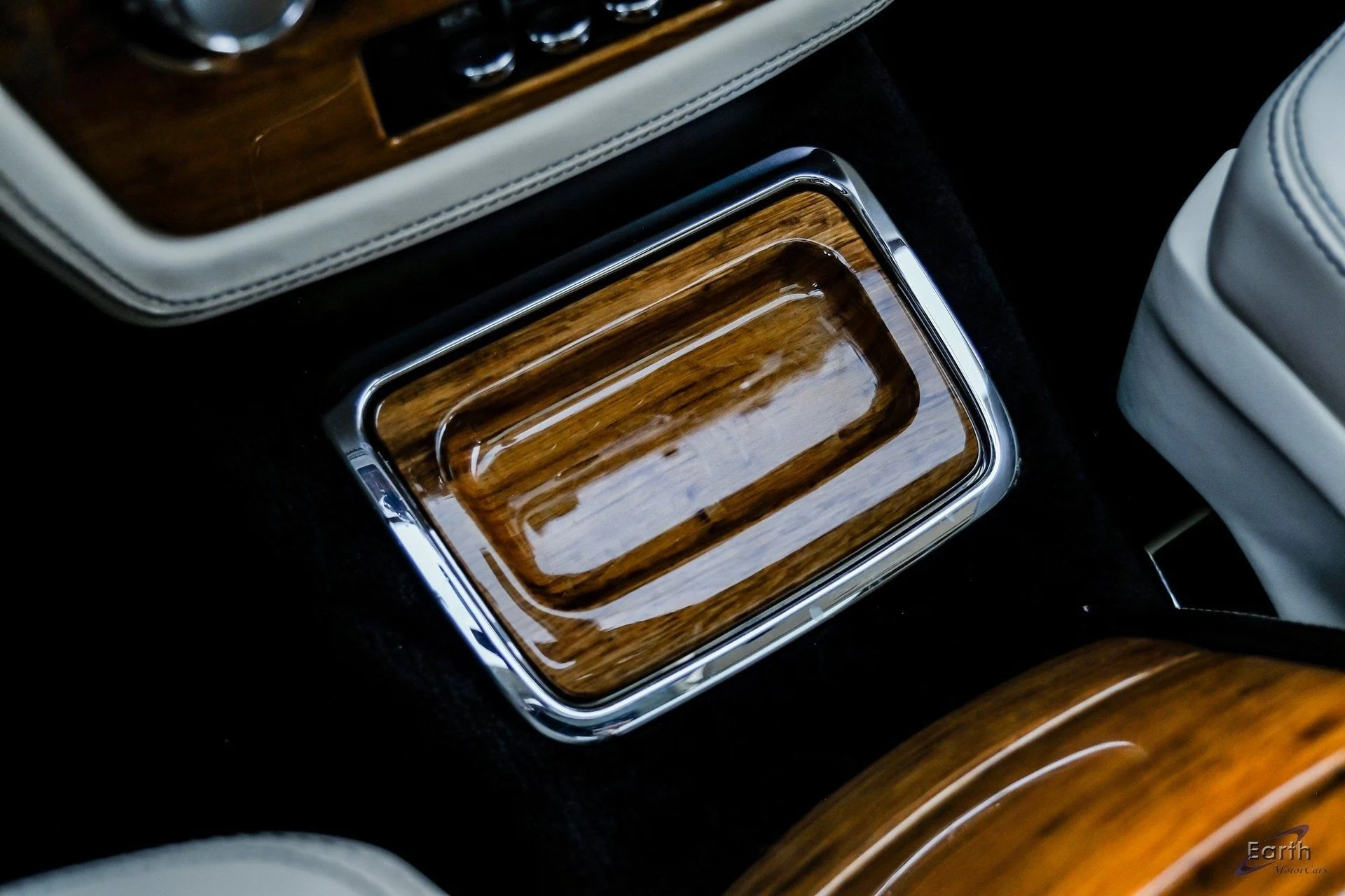 mph051_916218083_ea7a8f0b38b848fd19f75f93b6e59c37x_50db001a54