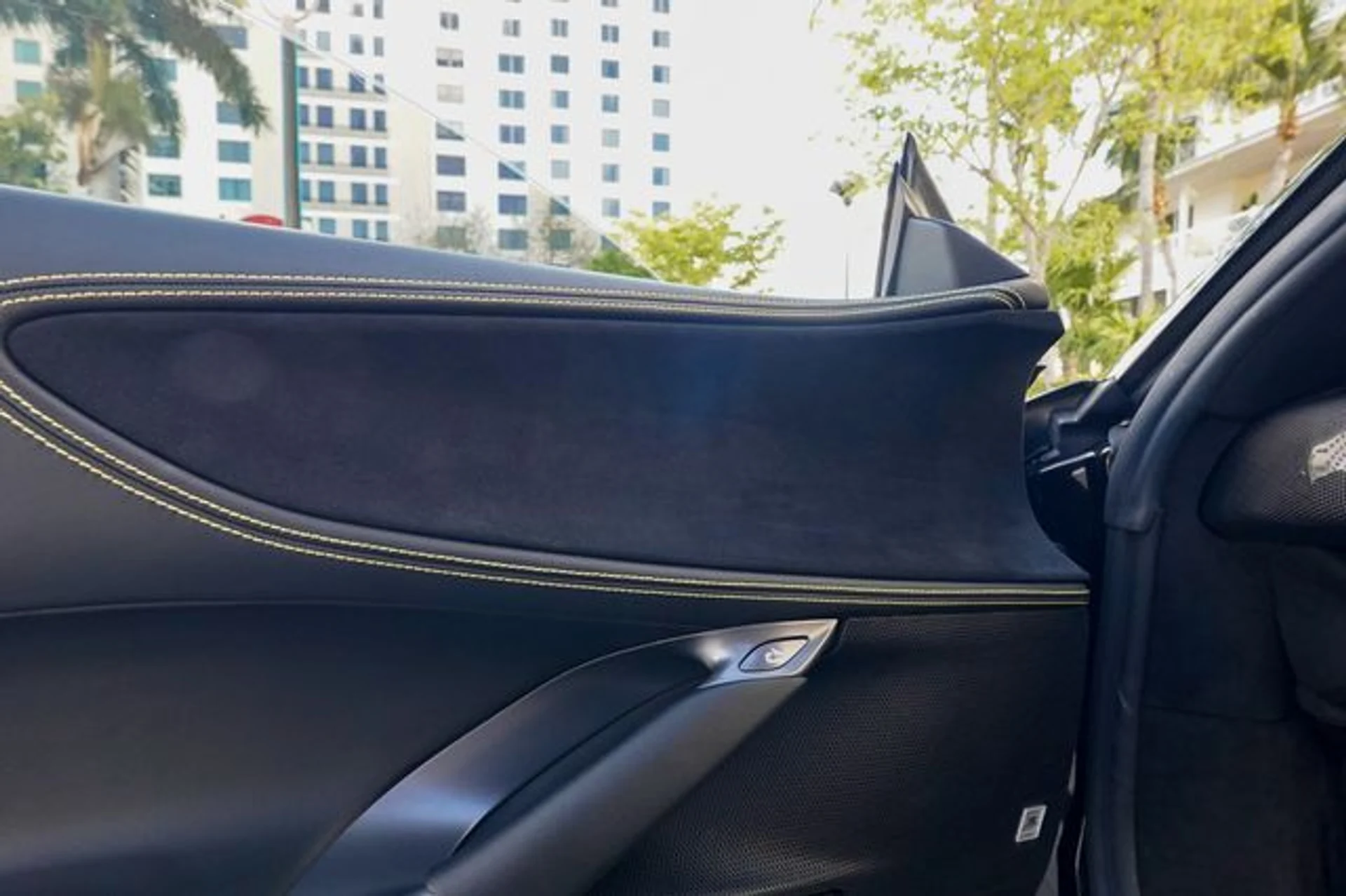 mph051_942850689_22998025_52_c1f772c8bd