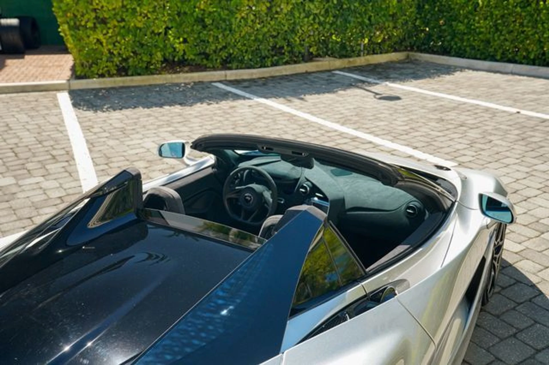 mph051_945586613_22938050_52_1a1acf9516