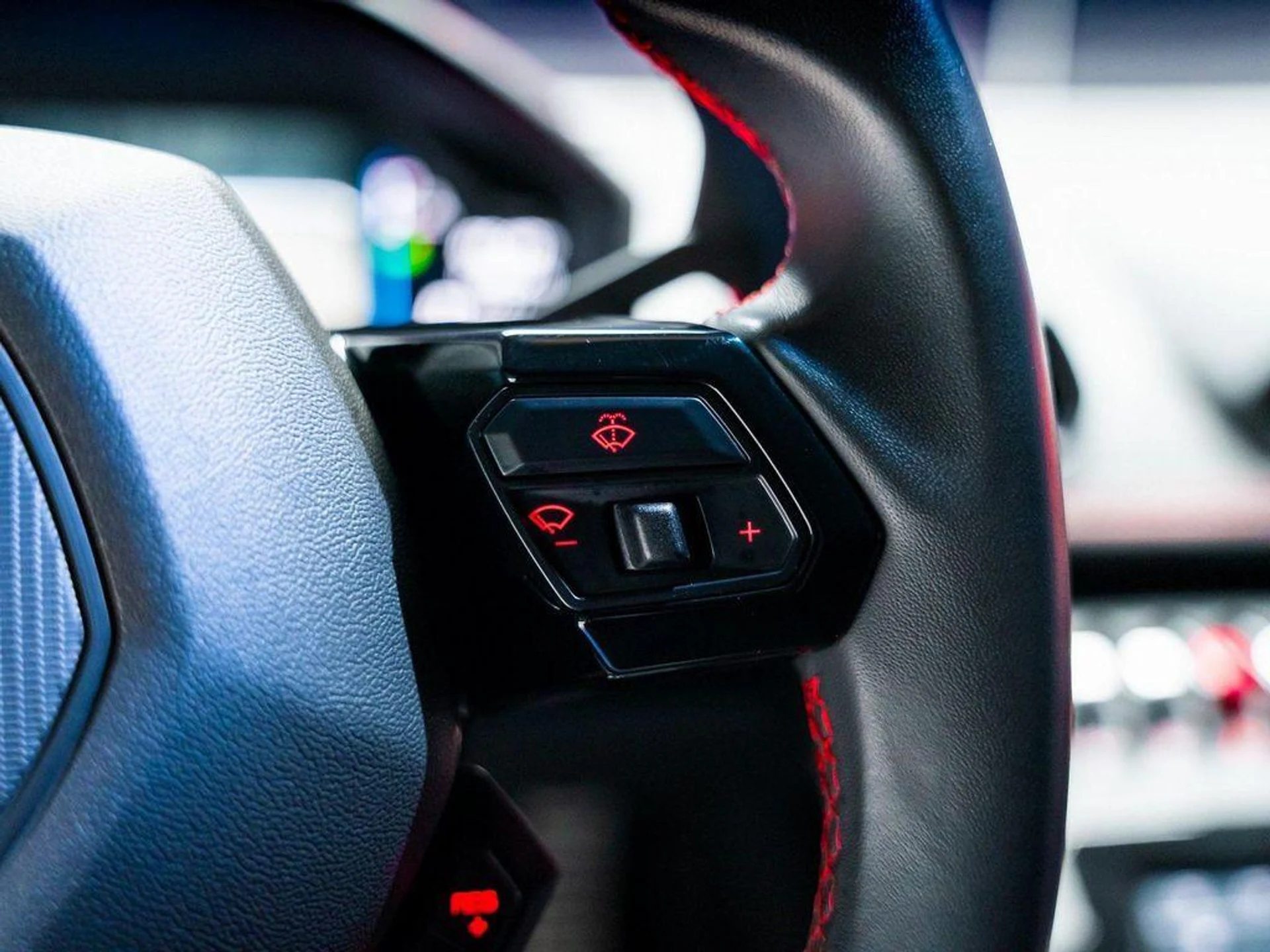 mph051_982571266_s02_Ggx9_Tz4x0_X_Iy_Fpp_Eq_ID_Wk4dw_4956f1c407