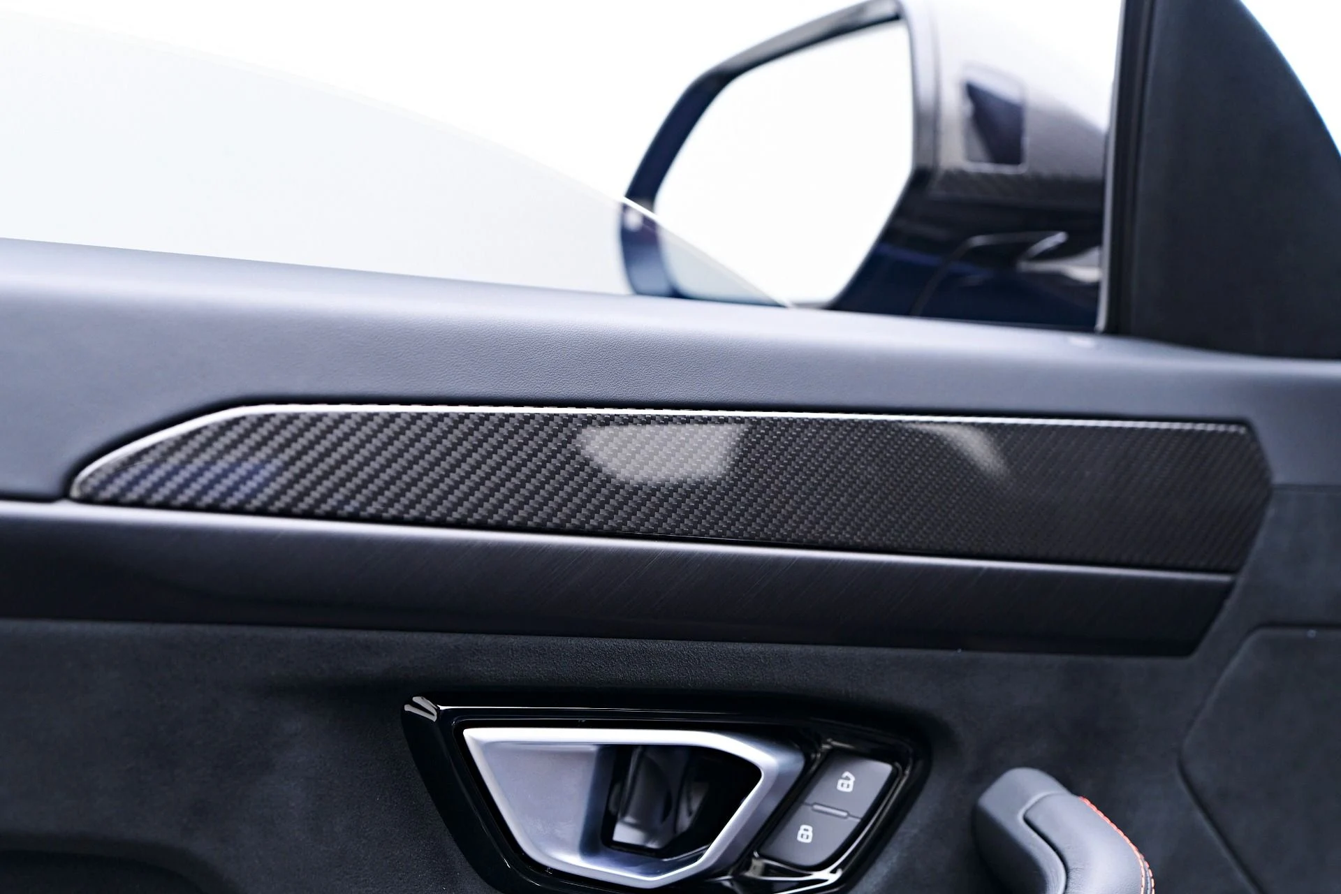 mph051_98694334_Used_2024_Lamborghini_Urus_Performante_1751408326_42bb3b76e6