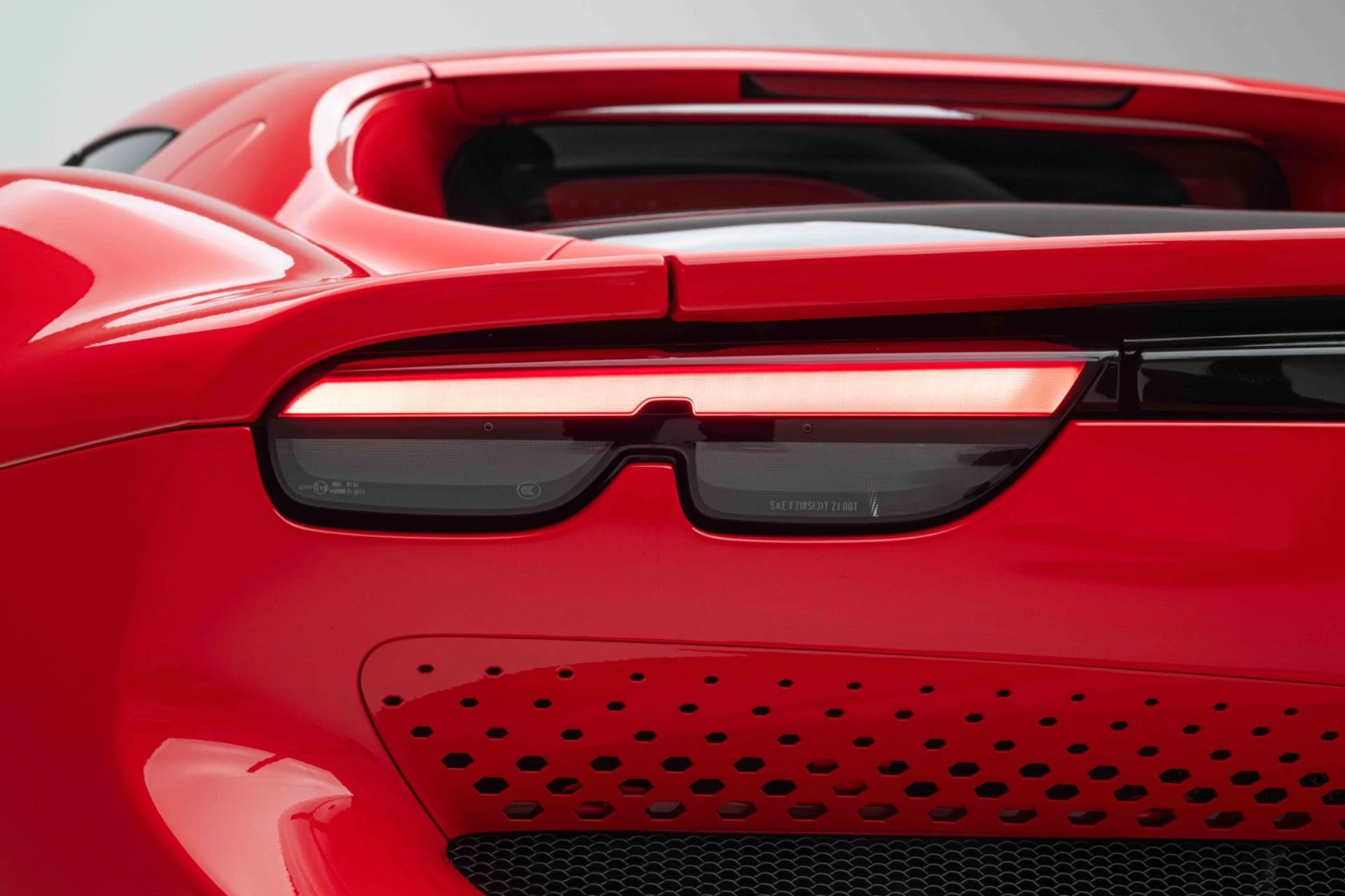 mph052_1016791305_Used_2025_Ferrari_296_GTB_1774025112_6f3b07ee7c