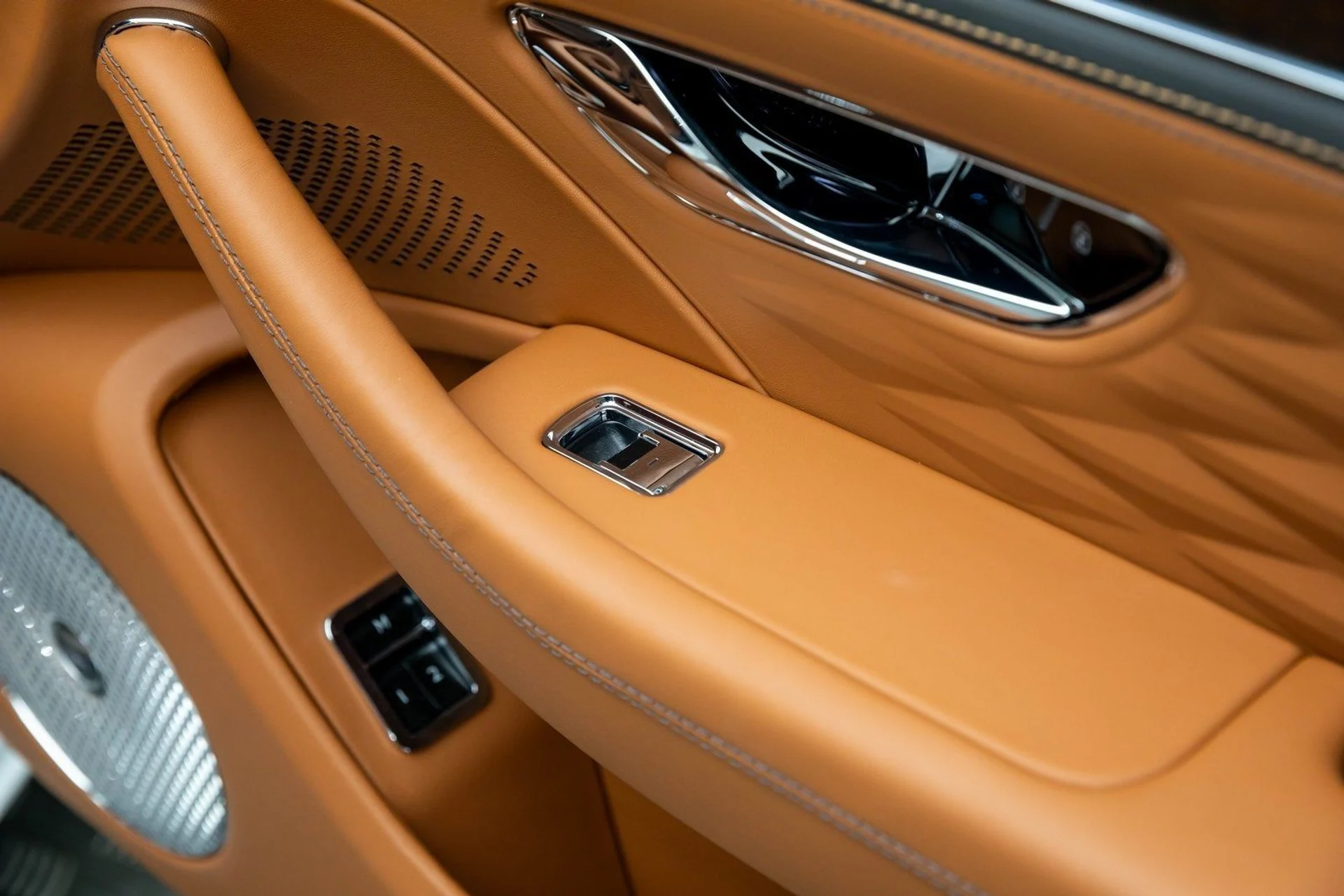 mph052_104823016_53_adae1e7480