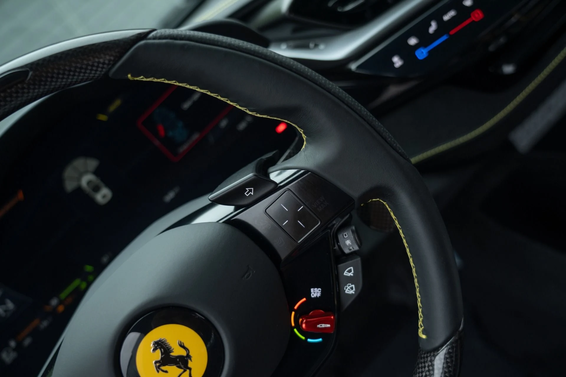 mph052_1049556264_Used_2023_Ferrari_SF_90_Stradale_1759953728_9f60f55843