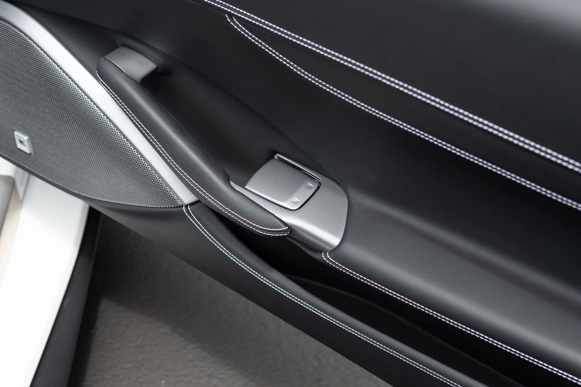 mph052_1063158487_Used_2023_Ferrari_Portofino_M_1775657761_d4b8c7228e