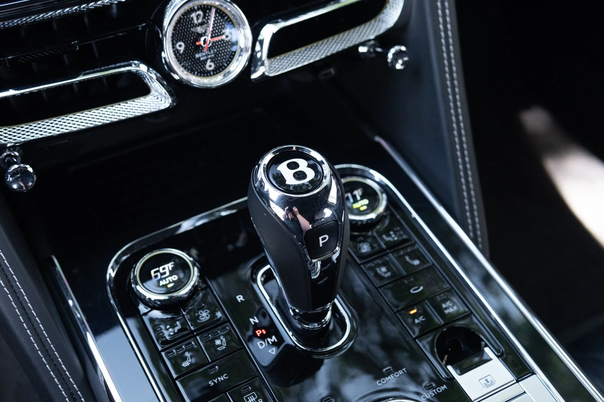 mph052_106648131_Used_2020_Bentley_Flying_Spur_W12_1780979756_b7b68f3fc4