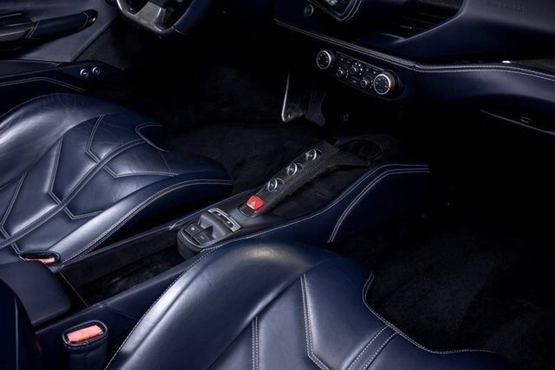 mph052_106751953_24e76fda479f2b5288fe6b37ec862d82x_4c7649387d